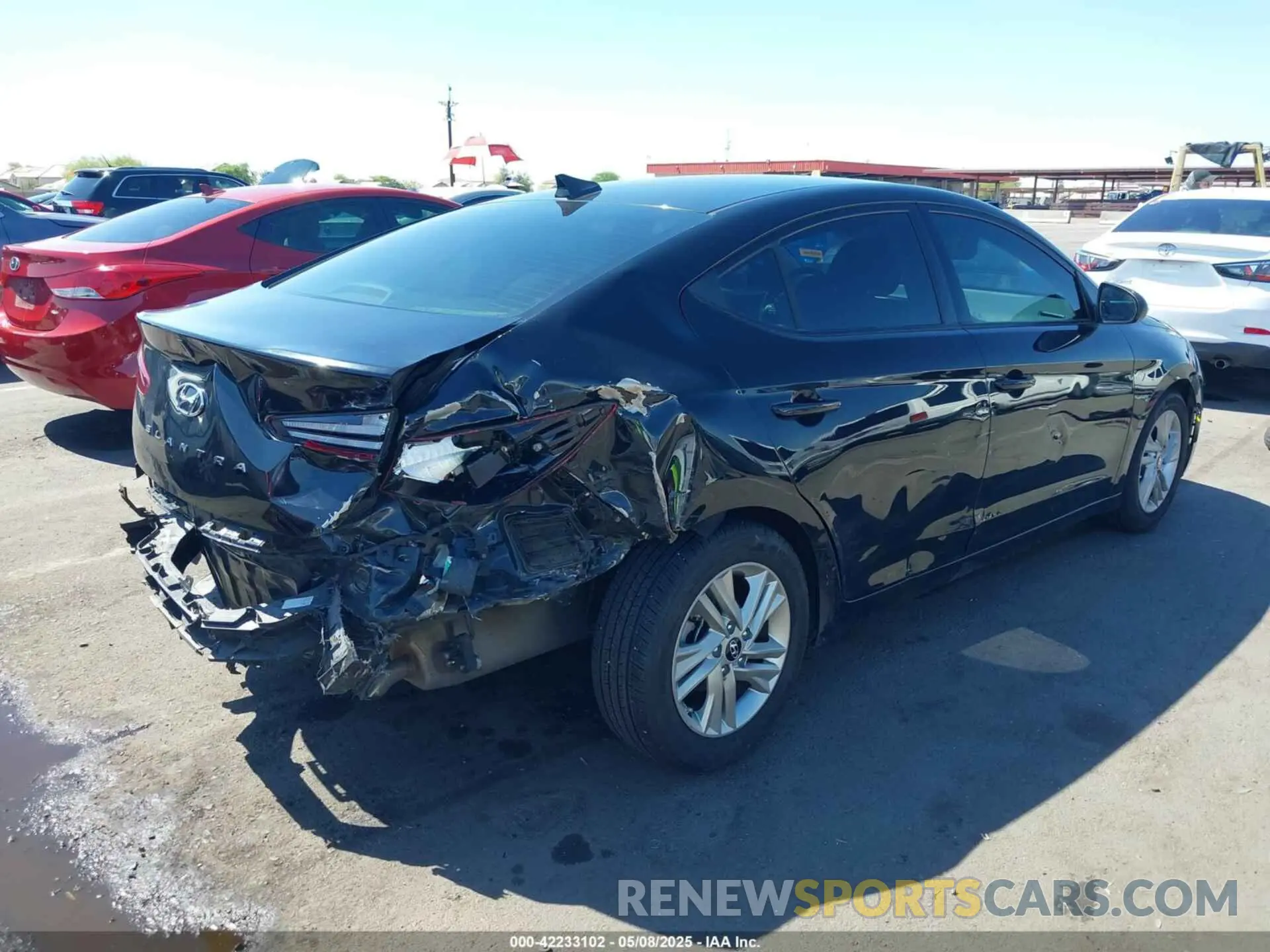 4 fotografías del automóvil dañado 5NPD84LFXKH411493 HYUNDAI ELANTRA 2019