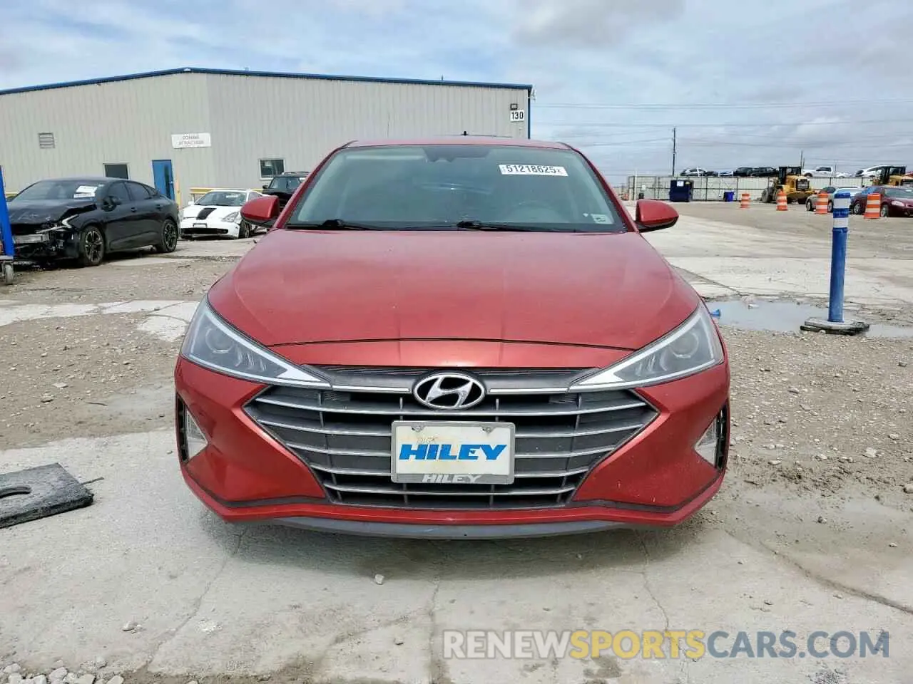 5 fotografías del automóvil dañado 5NPD84LFXKH423546 HYUNDAI ELANTRA 2019