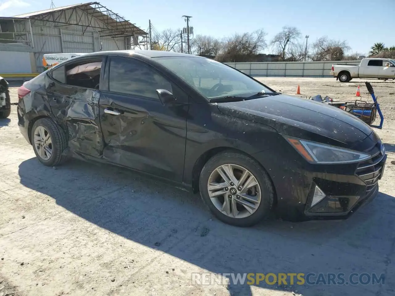 4 fotografías del automóvil dañado 5NPD84LFXKH434143 HYUNDAI ELANTRA 2019
