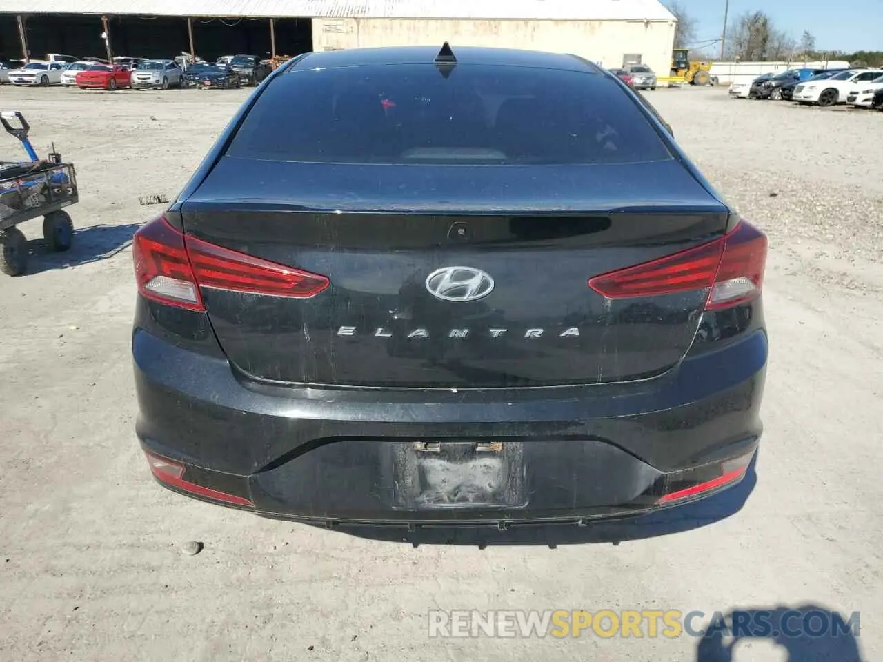6 fotografías del automóvil dañado 5NPD84LFXKH434143 HYUNDAI ELANTRA 2019