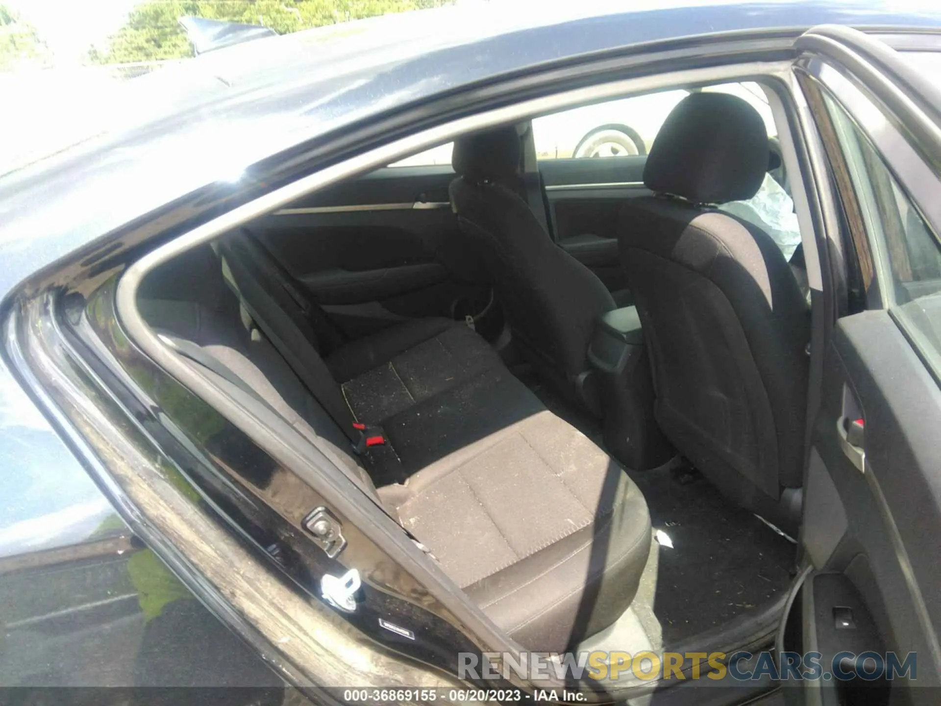8 fotografías del automóvil dañado 5NPD84LFXKH455140 HYUNDAI ELANTRA 2019