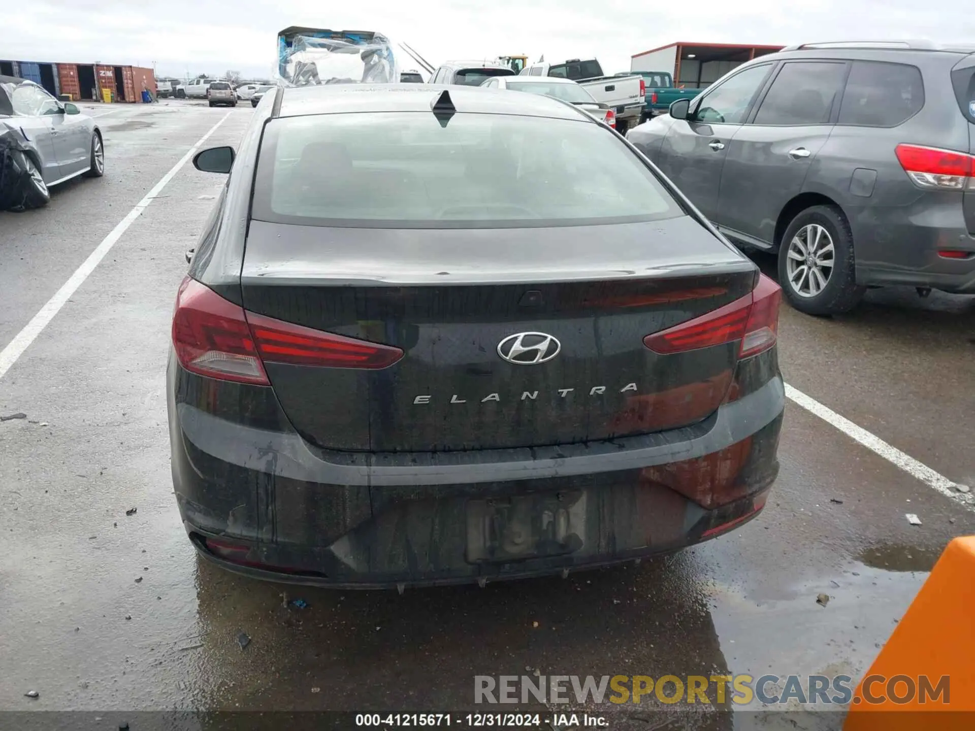 17 fotografías del automóvil dañado 5NPD84LFXKH471452 HYUNDAI ELANTRA 2019