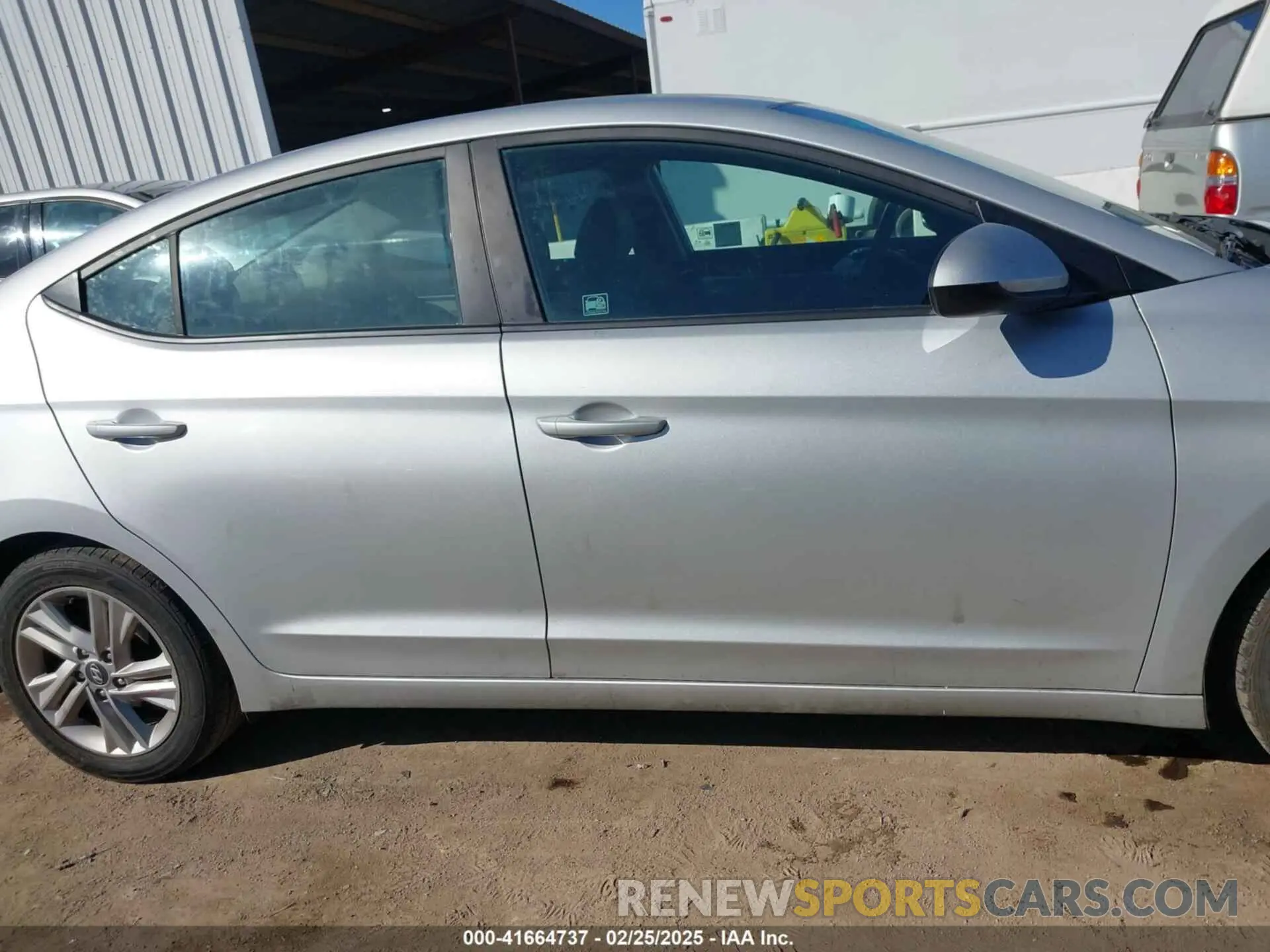 14 fotografías del automóvil dañado 5NPD84LFXKH477039 HYUNDAI ELANTRA 2019