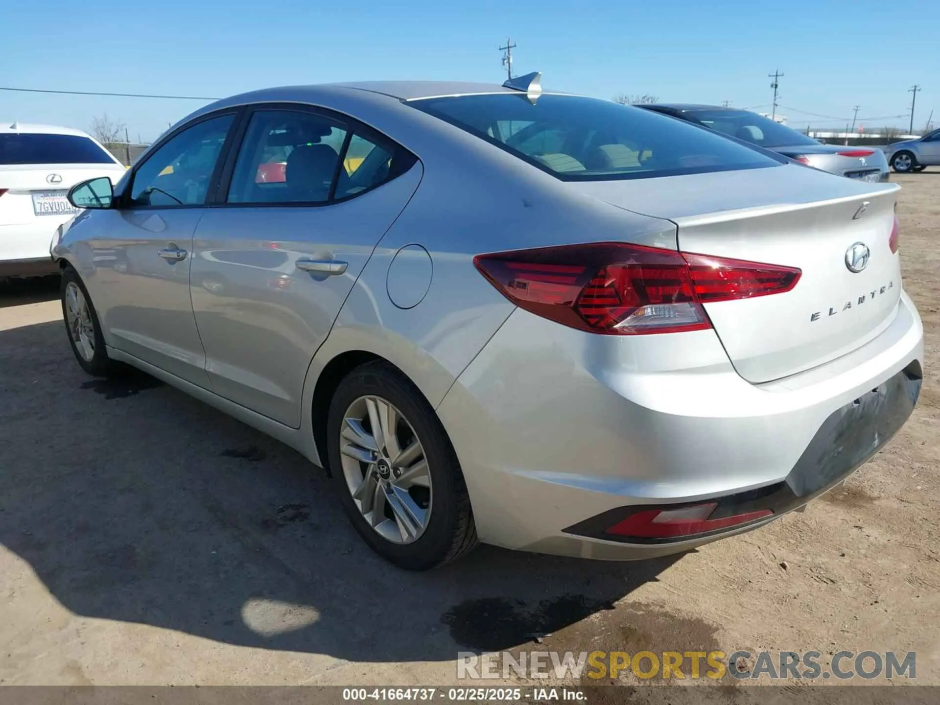 3 fotografías del automóvil dañado 5NPD84LFXKH477039 HYUNDAI ELANTRA 2019