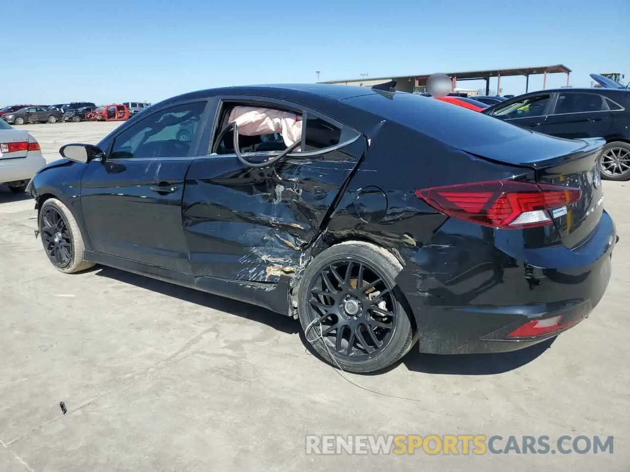 2 fotografías del automóvil dañado KMHD04LB3KU865431 HYUNDAI ELANTRA 2019
