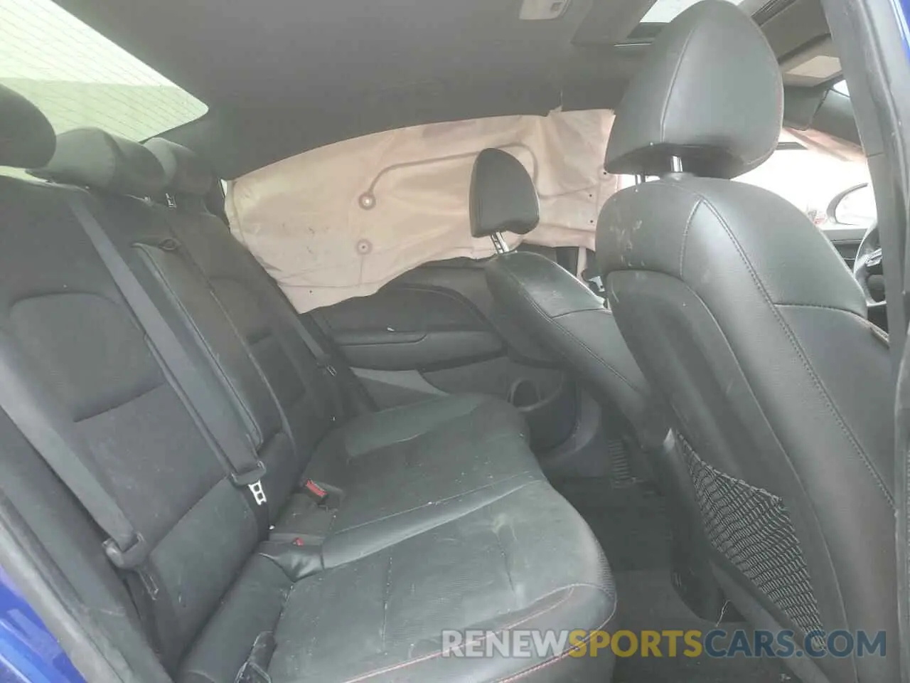 10 fotografías del automóvil dañado KMHD04LB4KU819963 HYUNDAI ELANTRA 2019