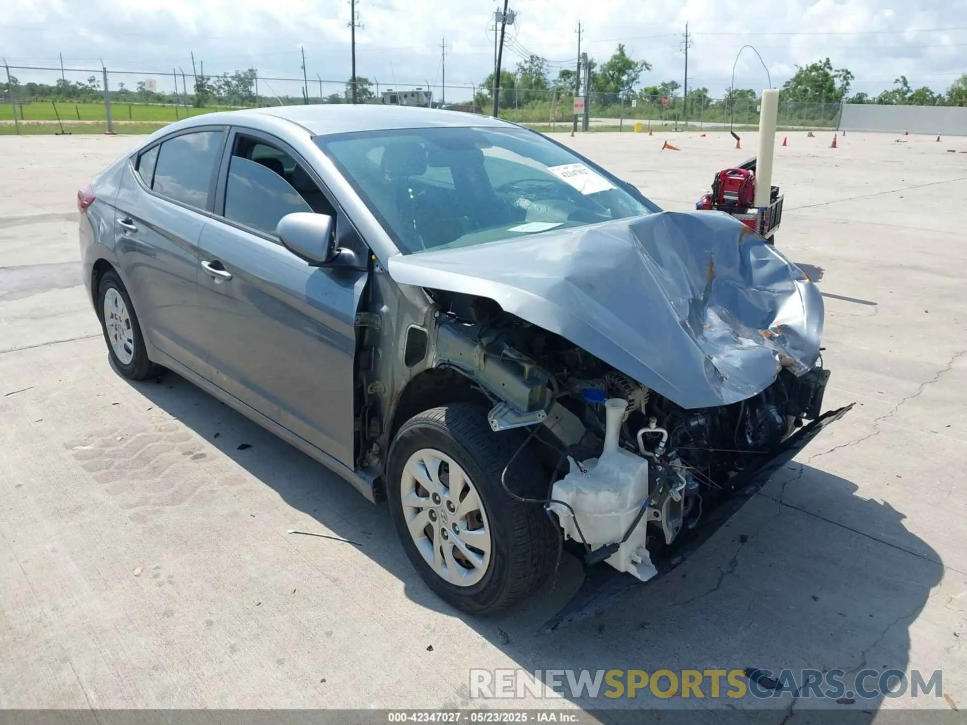 1 fotografías del automóvil dañado KMHD74LF0KU753832 HYUNDAI ELANTRA 2019