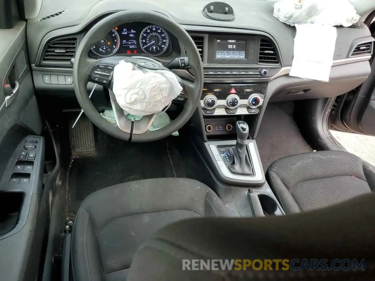 8 fotografías del automóvil dañado KMHD74LF0KU763020 HYUNDAI ELANTRA 2019