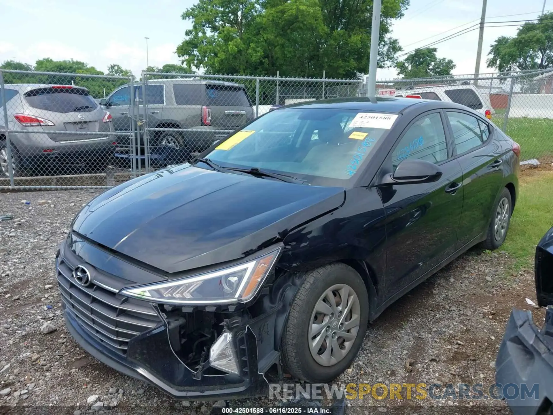 14 fotografías del automóvil dañado KMHD74LF1KU775497 HYUNDAI ELANTRA 2019