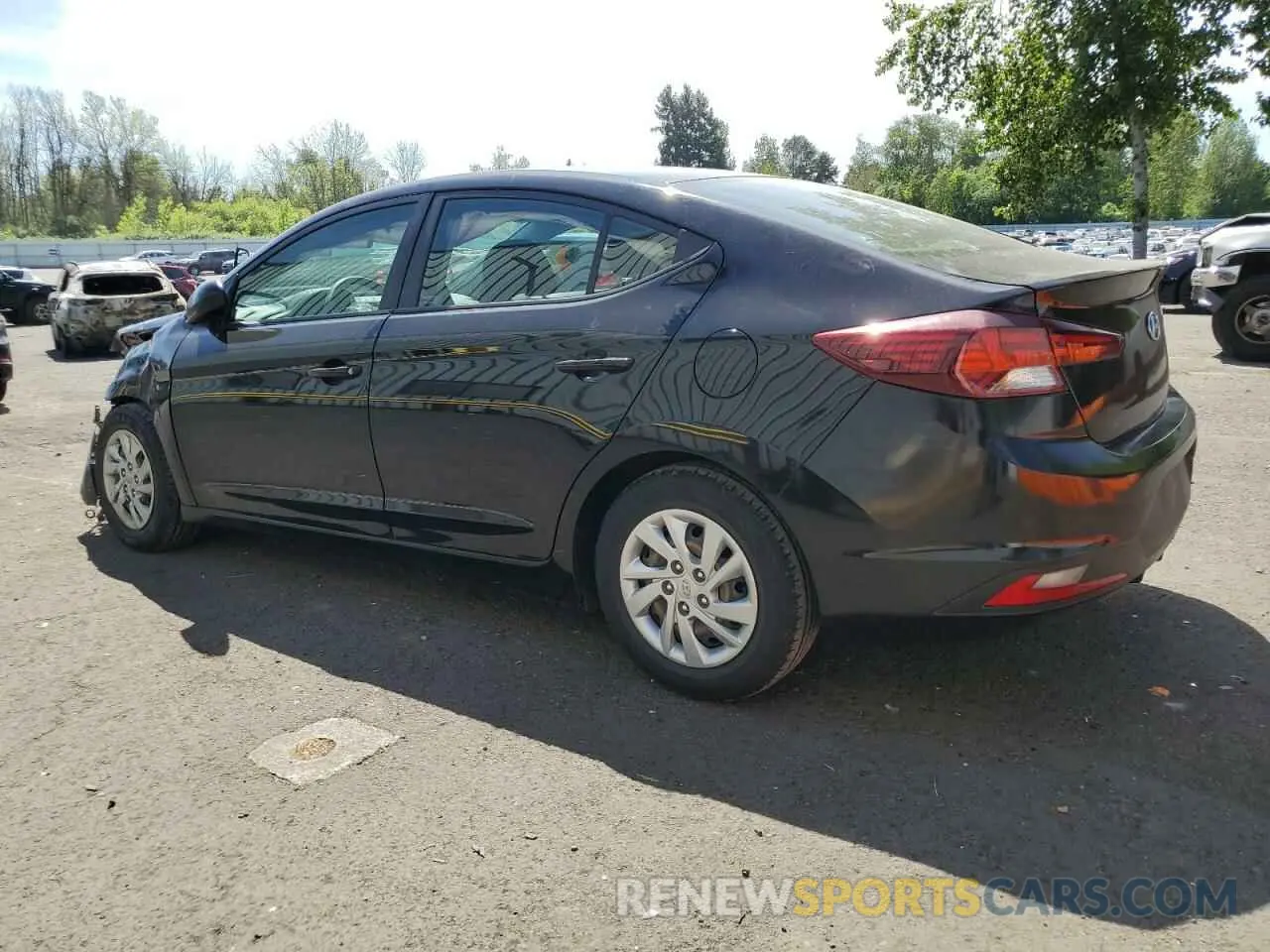 2 fotografías del automóvil dañado KMHD74LF1KU777945 HYUNDAI ELANTRA 2019