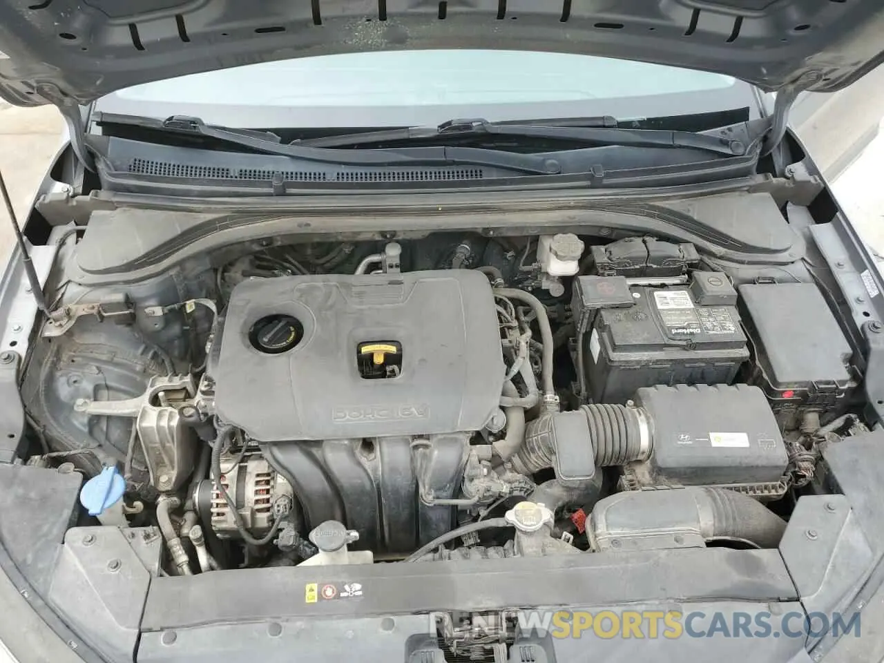 11 fotografías del automóvil dañado KMHD74LF2KU815389 HYUNDAI ELANTRA 2019