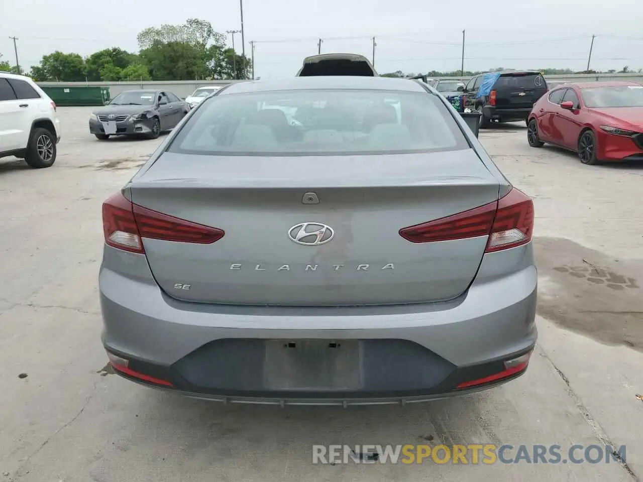6 fotografías del automóvil dañado KMHD74LF2KU815389 HYUNDAI ELANTRA 2019