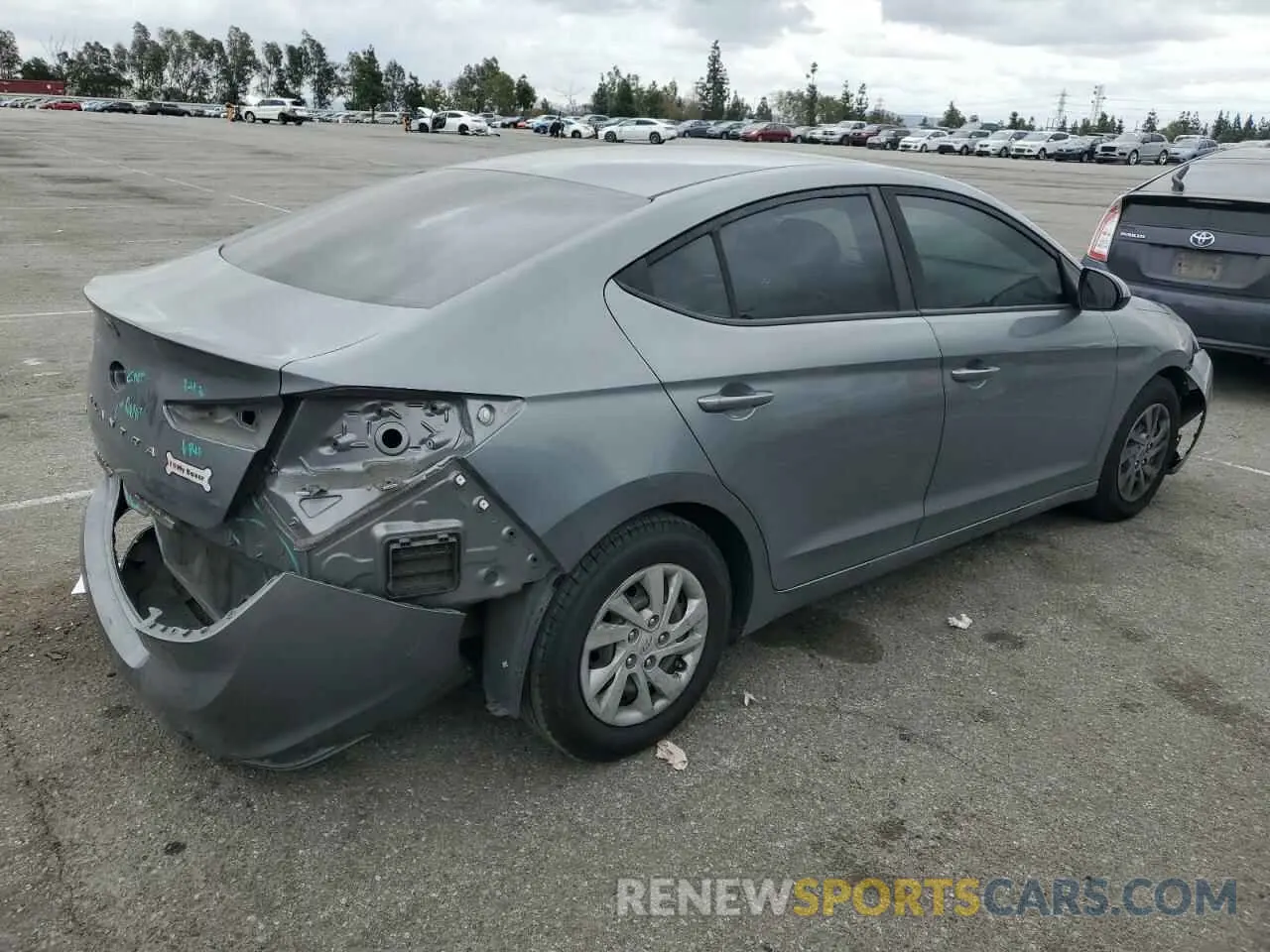 3 fotografías del automóvil dañado KMHD74LF3KU809357 HYUNDAI ELANTRA 2019