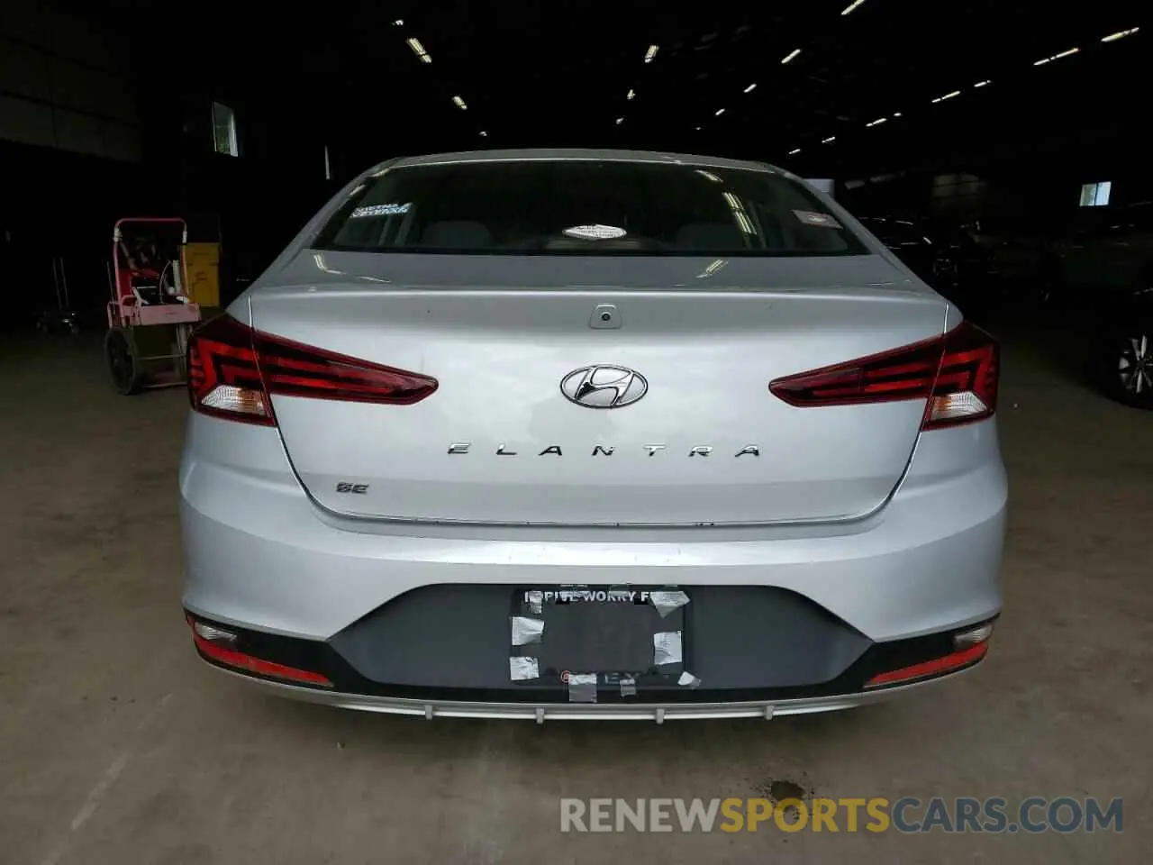 6 fotografías del automóvil dañado KMHD74LF3KU863869 HYUNDAI ELANTRA 2019