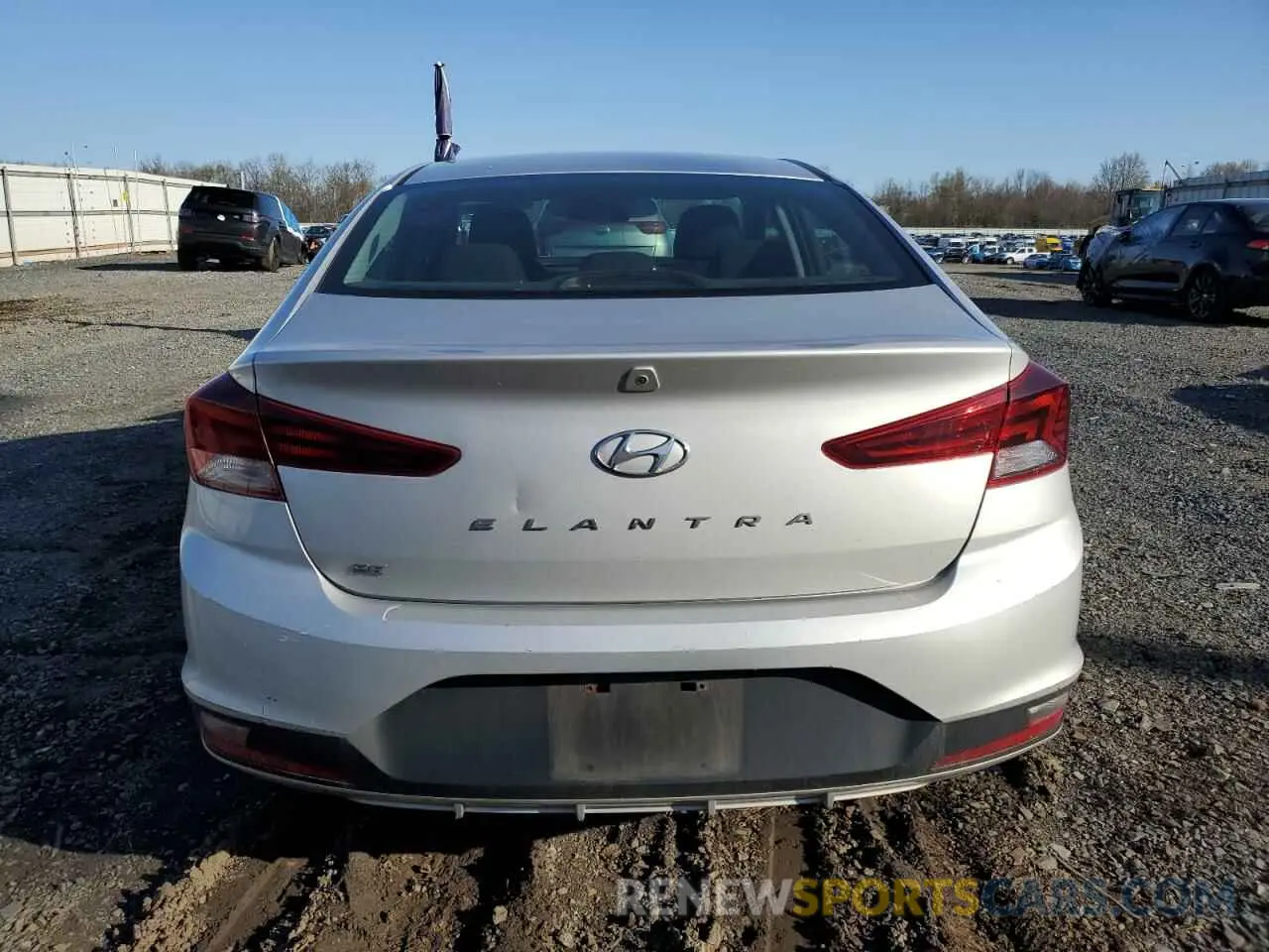 6 fotografías del automóvil dañado KMHD74LF4KU796876 HYUNDAI ELANTRA 2019