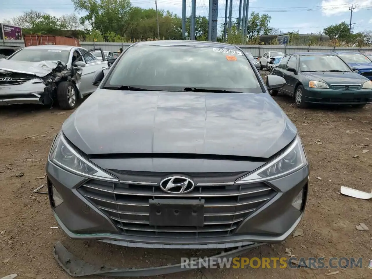 5 fotografías del automóvil dañado KMHD74LF4KU814731 HYUNDAI ELANTRA 2019