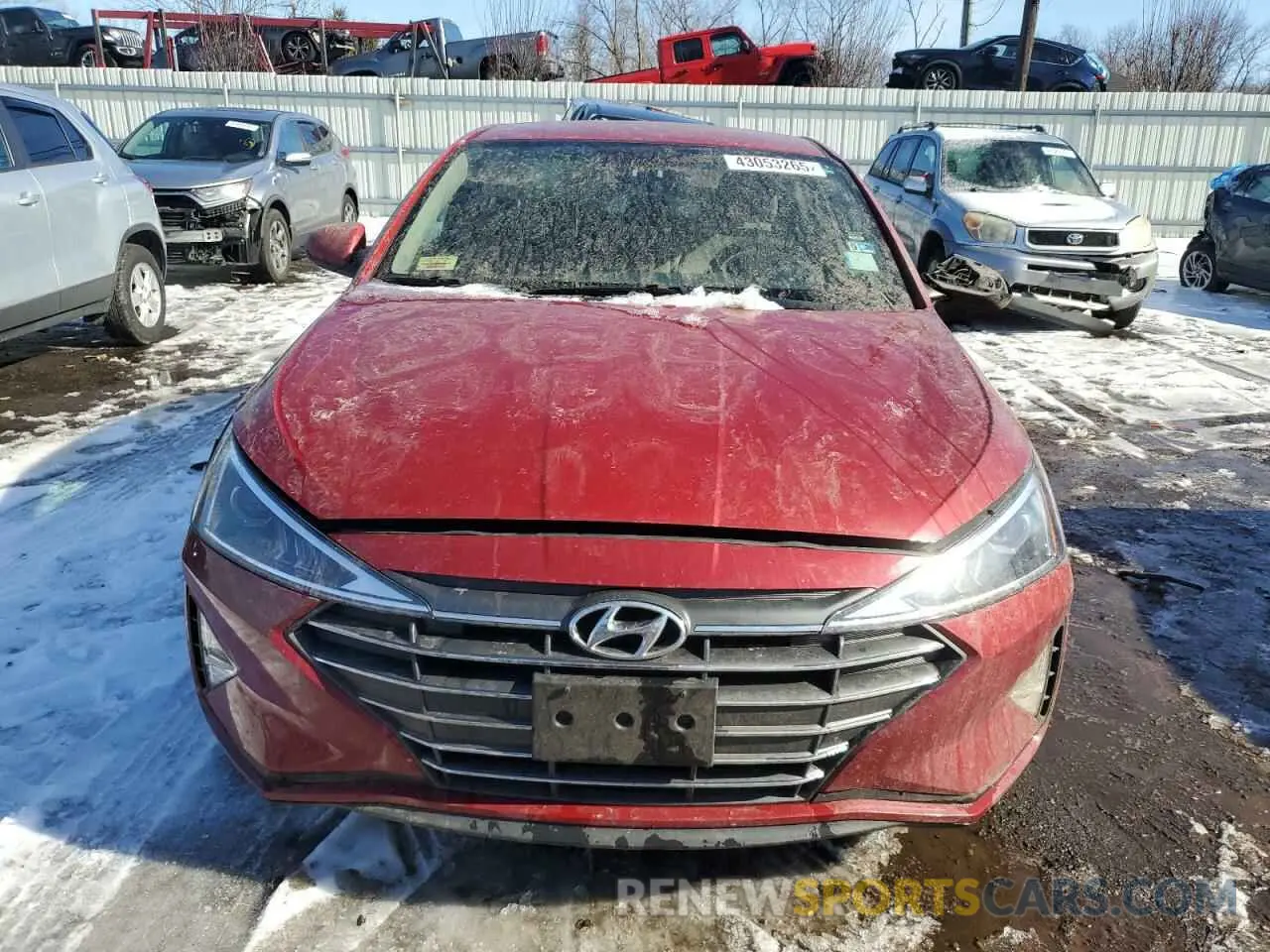 5 fotografías del automóvil dañado KMHD74LF5KU806735 HYUNDAI ELANTRA 2019