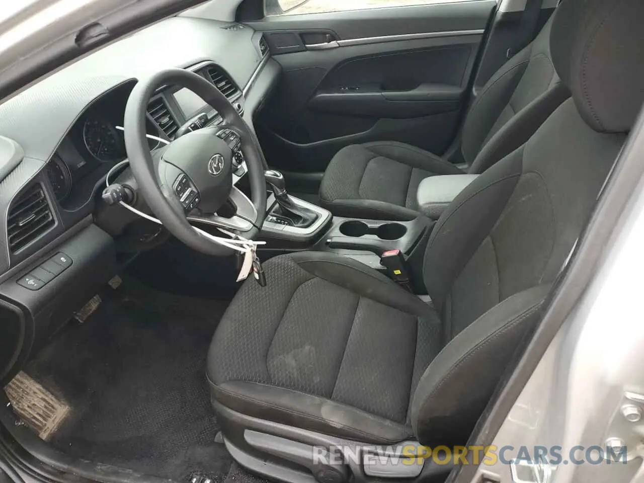 7 fotografías del automóvil dañado KMHD74LF5KU876557 HYUNDAI ELANTRA 2019
