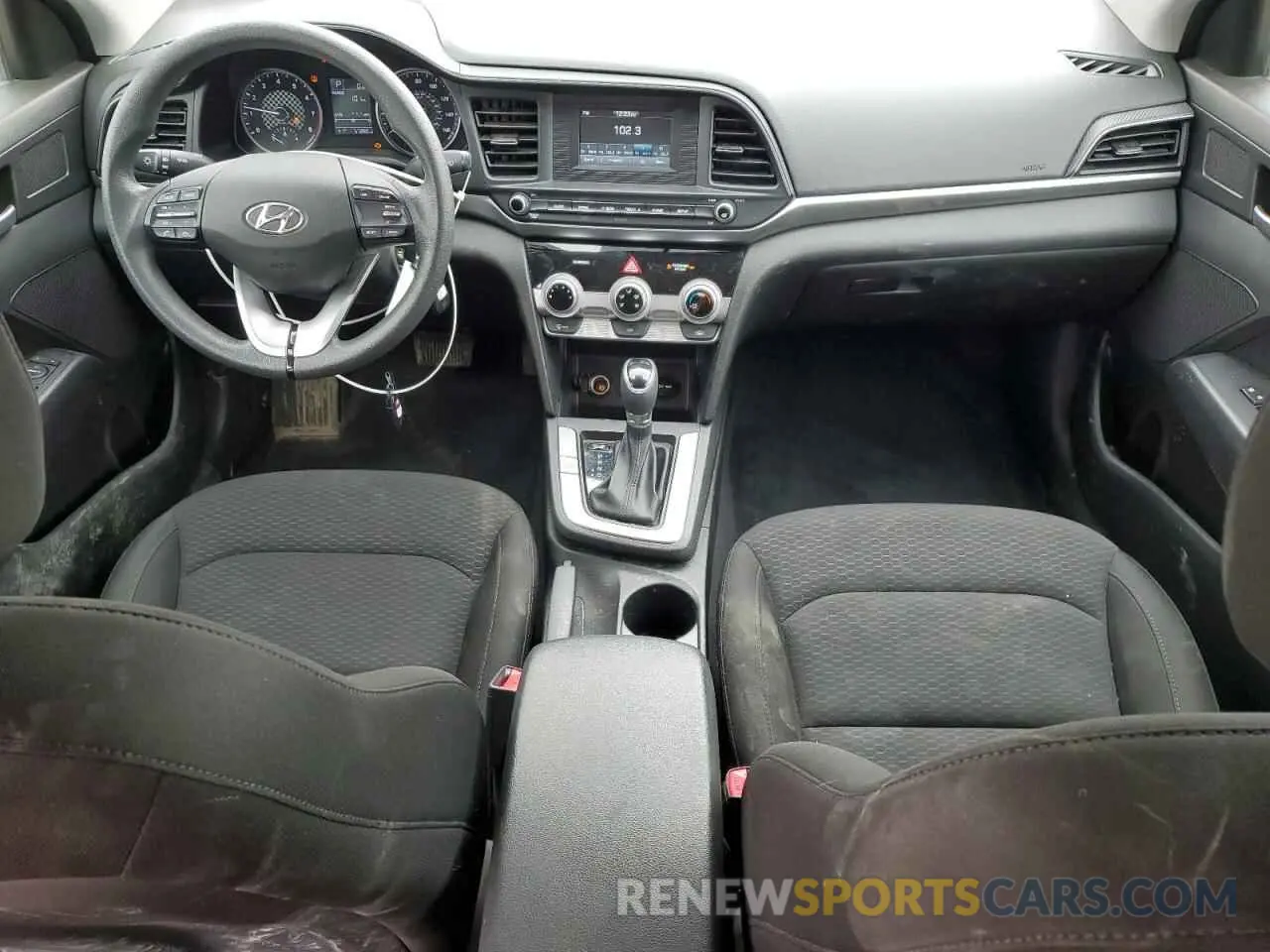 8 fotografías del automóvil dañado KMHD74LF5KU876557 HYUNDAI ELANTRA 2019