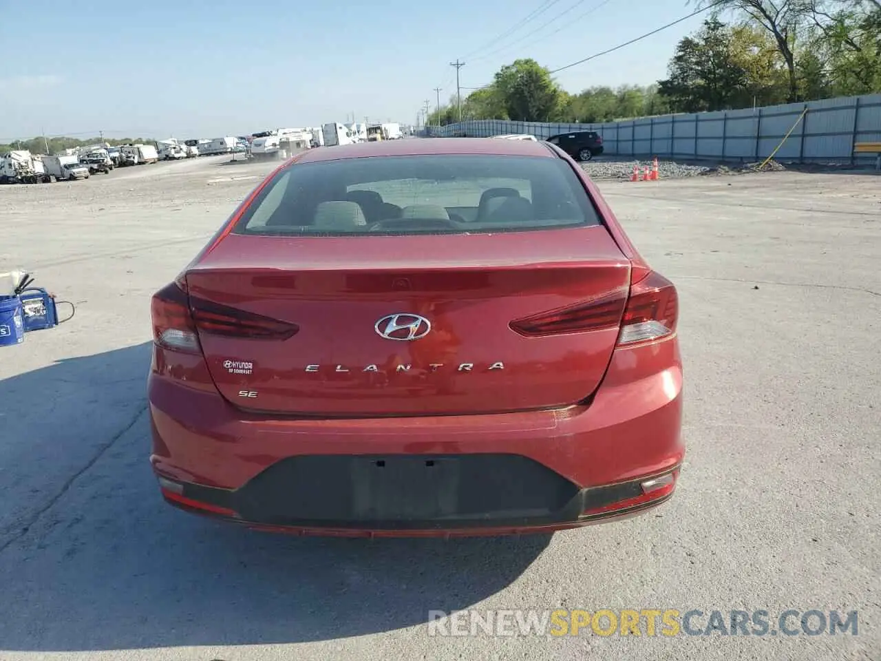 6 fotografías del automóvil dañado KMHD74LF6KU855118 HYUNDAI ELANTRA 2019