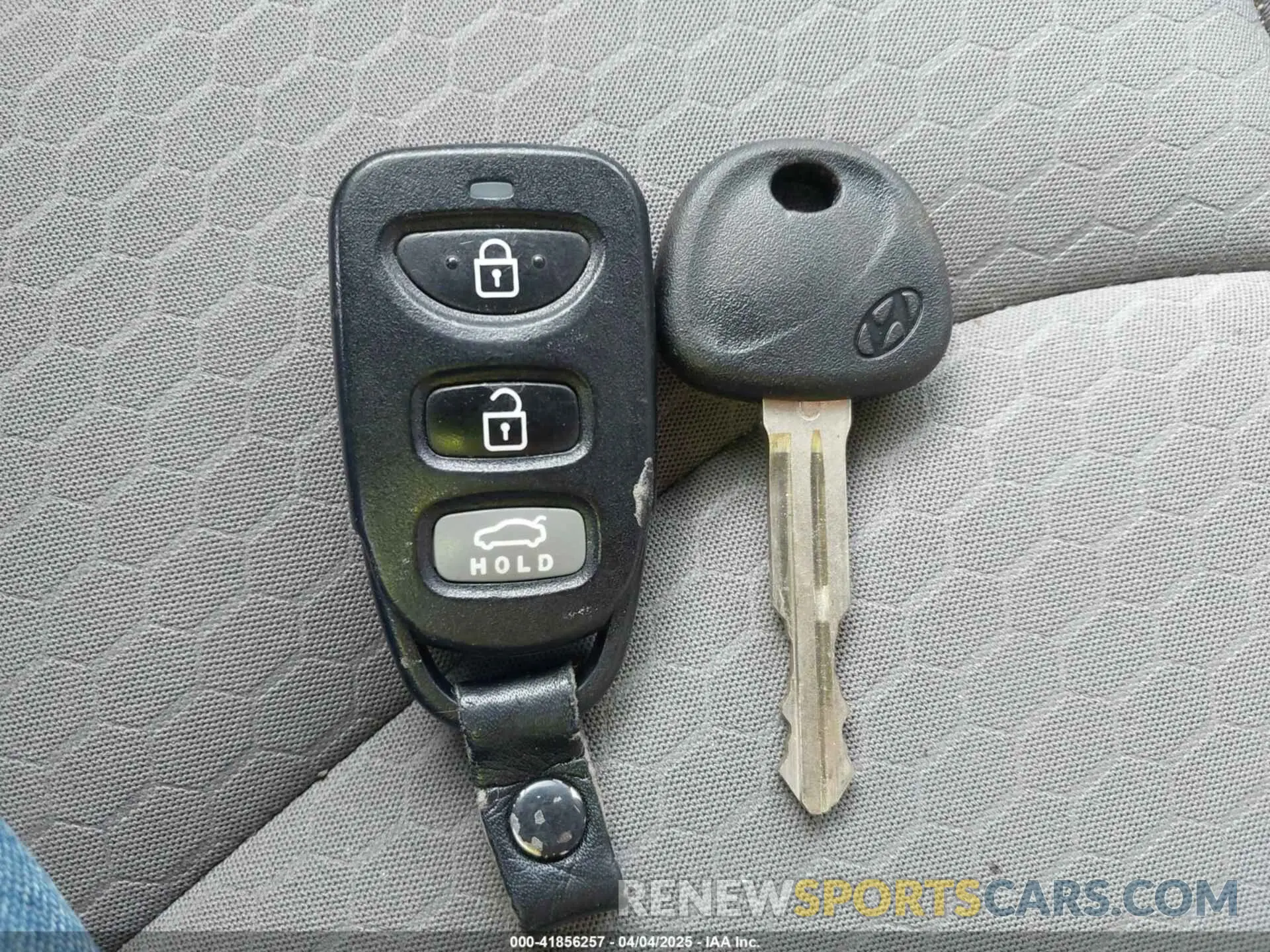 11 fotografías del automóvil dañado KMHD74LF7KU789081 HYUNDAI ELANTRA 2019