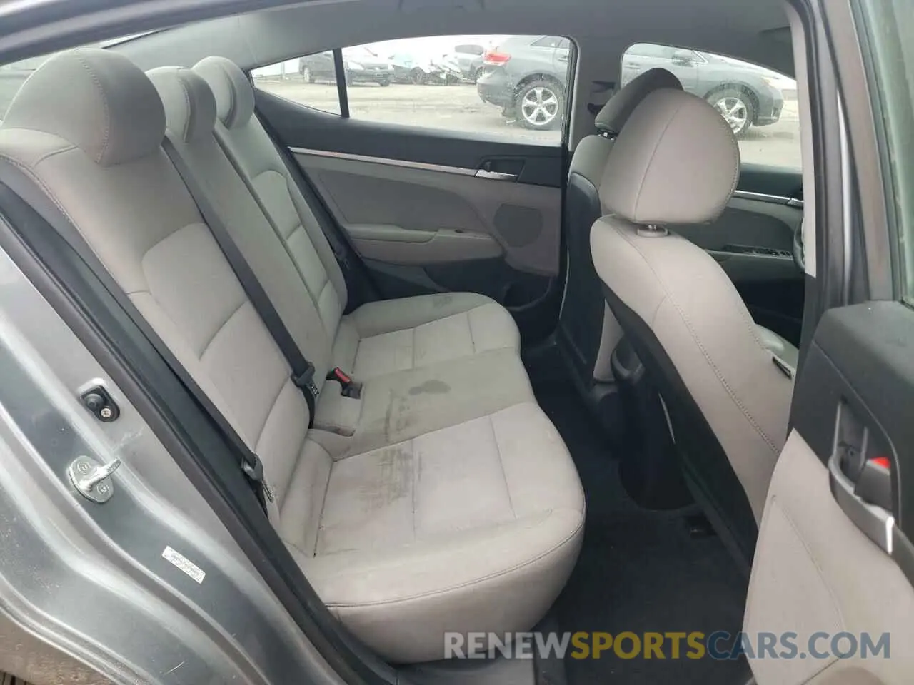 10 fotografías del automóvil dañado KMHD74LF8KU789073 HYUNDAI ELANTRA 2019