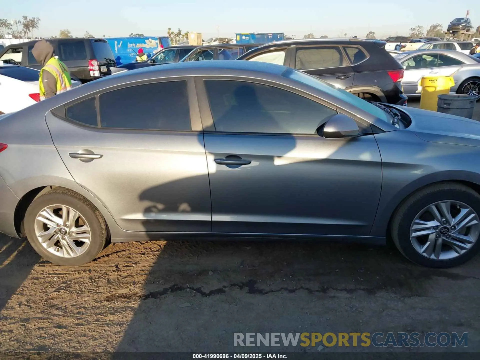 13 fotografías del automóvil dañado KMHD84LF1KU761595 HYUNDAI ELANTRA 2019
