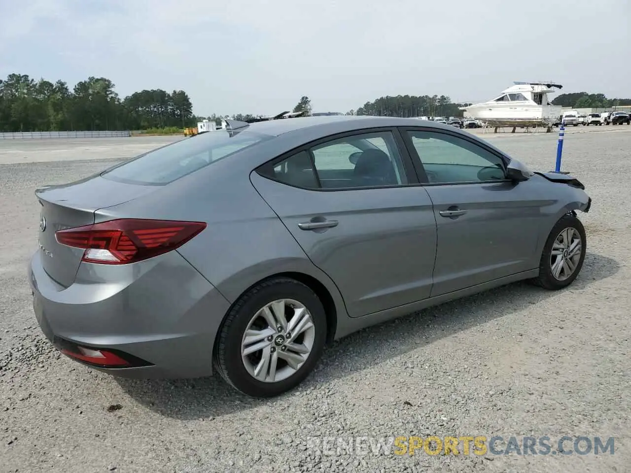 3 fotografías del automóvil dañado KMHD84LF1KU786996 HYUNDAI ELANTRA 2019