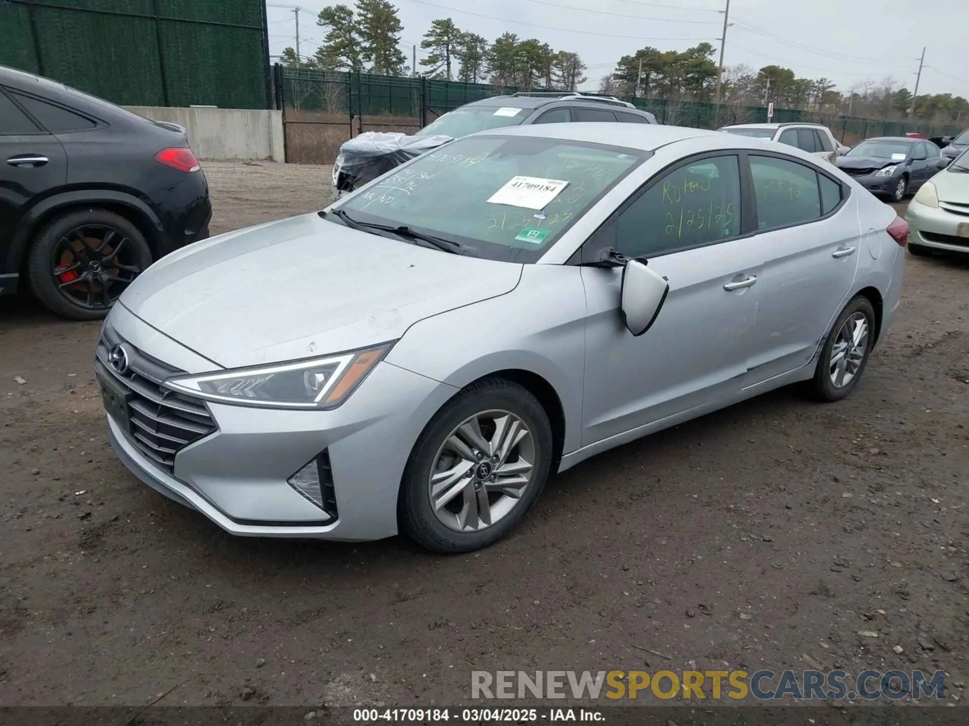 2 fotografías del automóvil dañado KMHD84LF1KU792720 HYUNDAI ELANTRA 2019