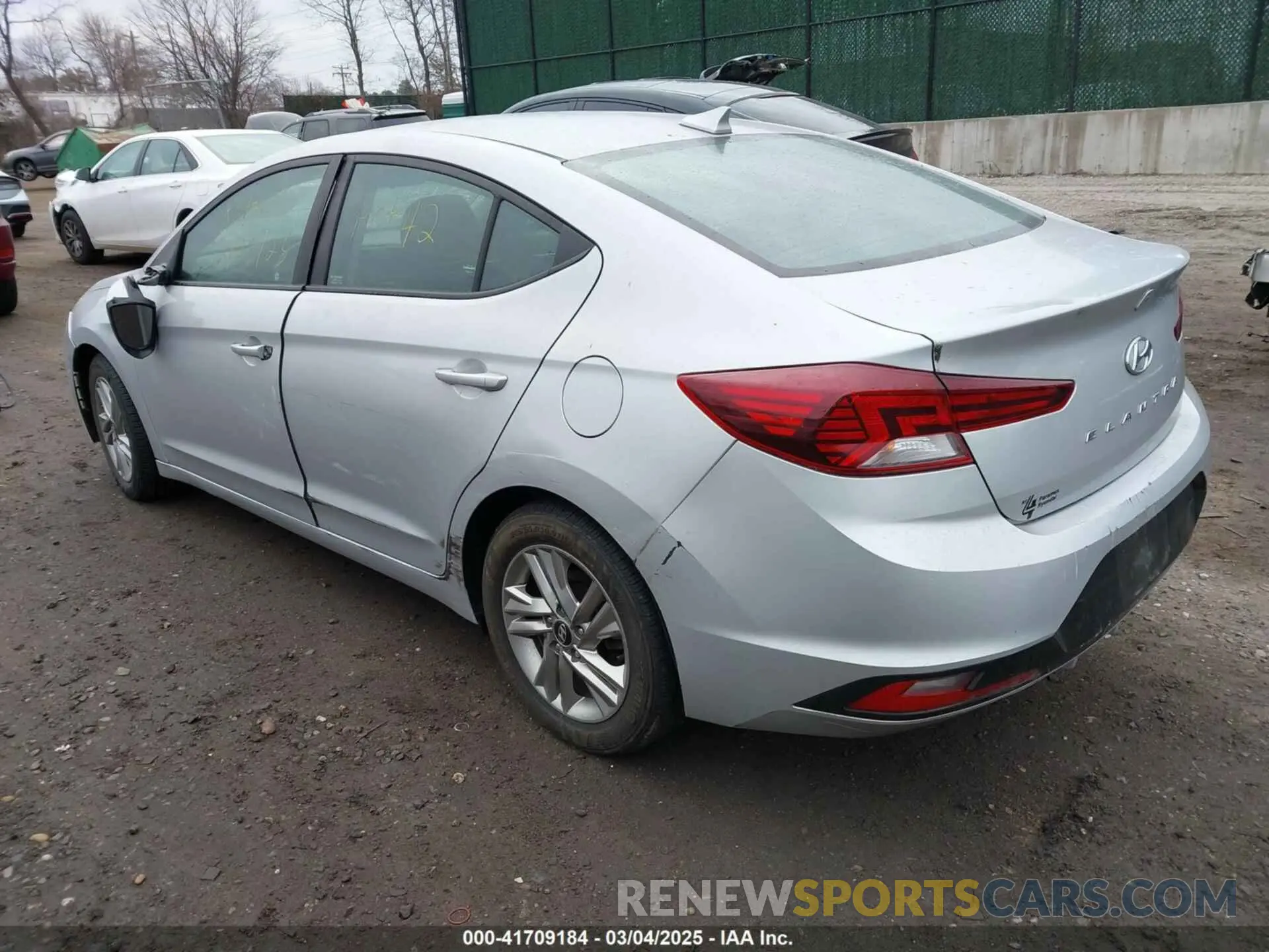 3 fotografías del automóvil dañado KMHD84LF1KU792720 HYUNDAI ELANTRA 2019