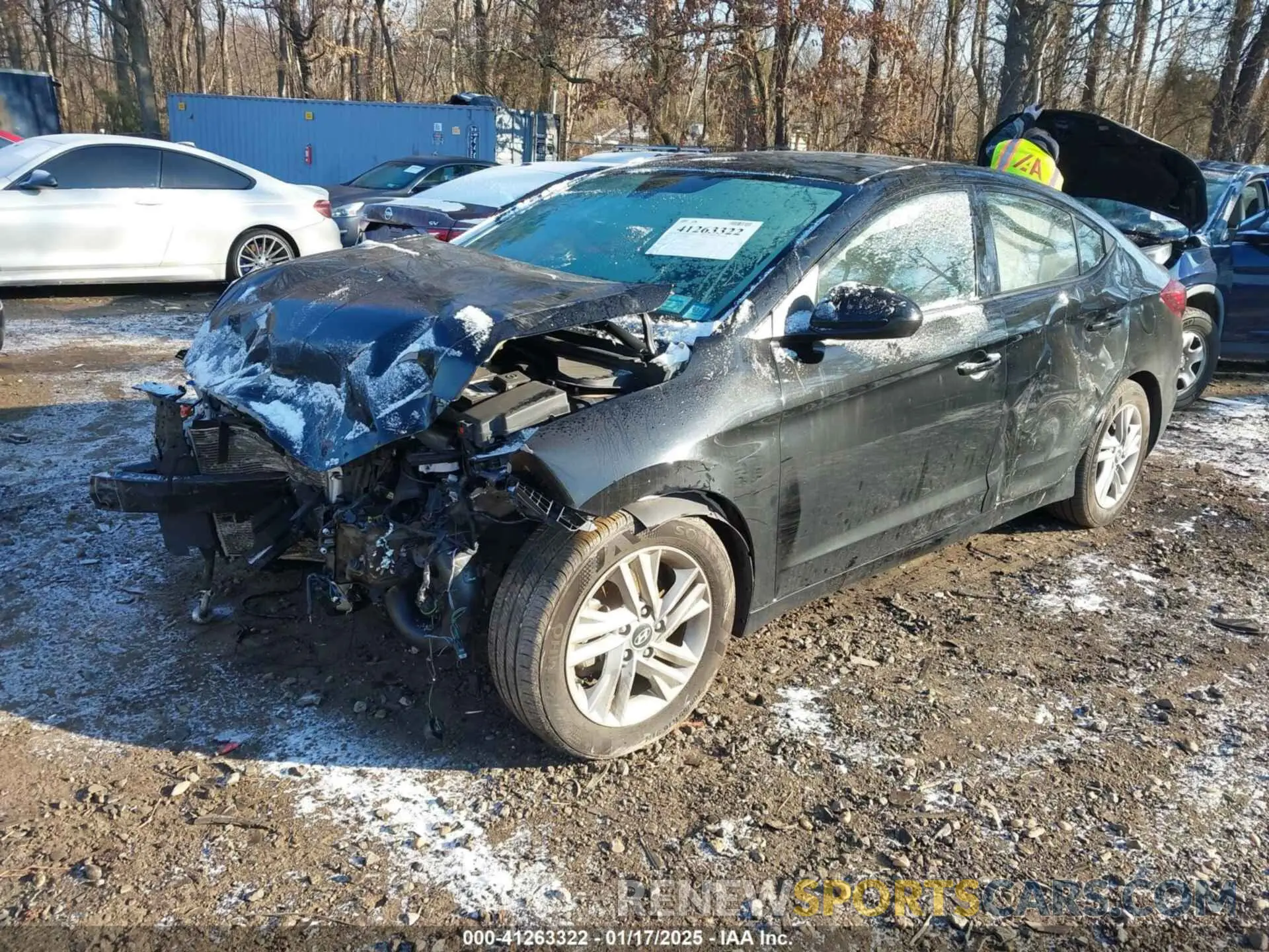 2 fotografías del automóvil dañado KMHD84LF1KU811993 HYUNDAI ELANTRA 2019