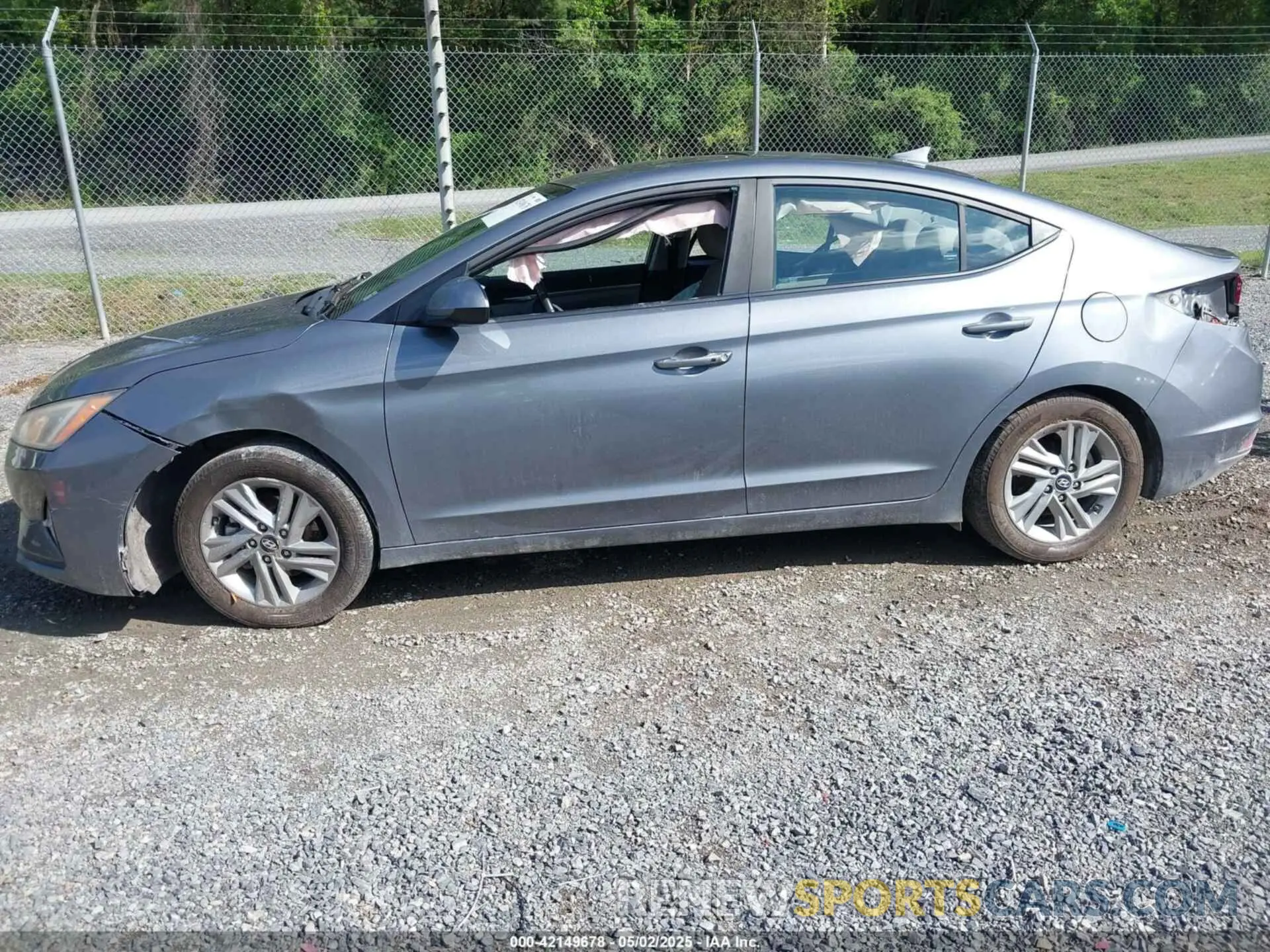 14 fotografías del automóvil dañado KMHD84LF1KU818927 HYUNDAI ELANTRA 2019