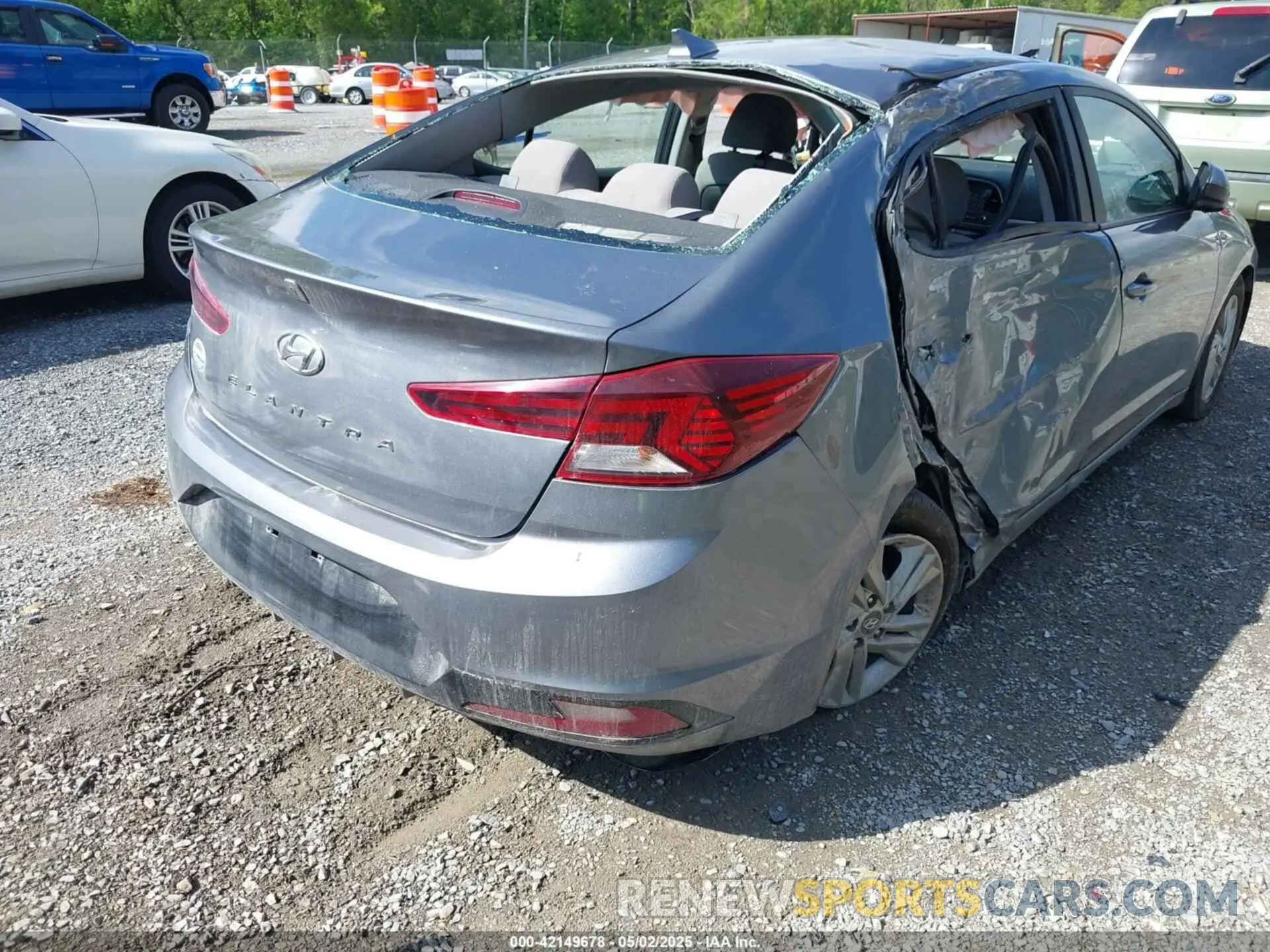 6 fotografías del automóvil dañado KMHD84LF1KU818927 HYUNDAI ELANTRA 2019