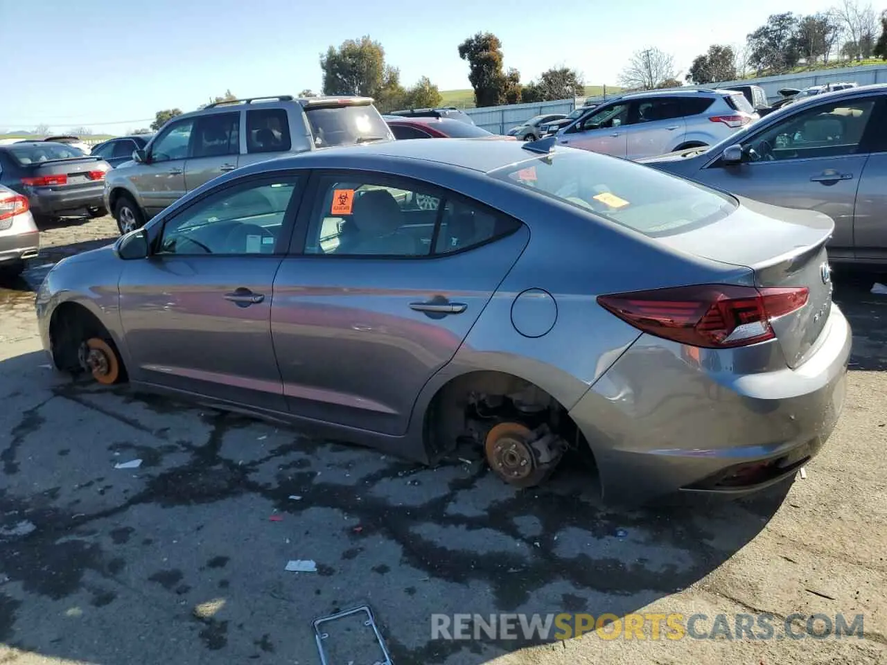 2 fotografías del automóvil dañado KMHD84LF1KU877802 HYUNDAI ELANTRA 2019