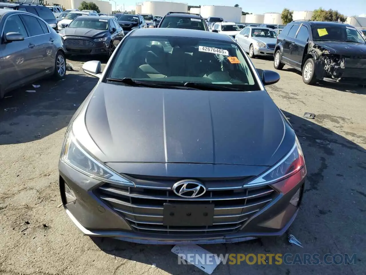 5 fotografías del automóvil dañado KMHD84LF1KU877802 HYUNDAI ELANTRA 2019