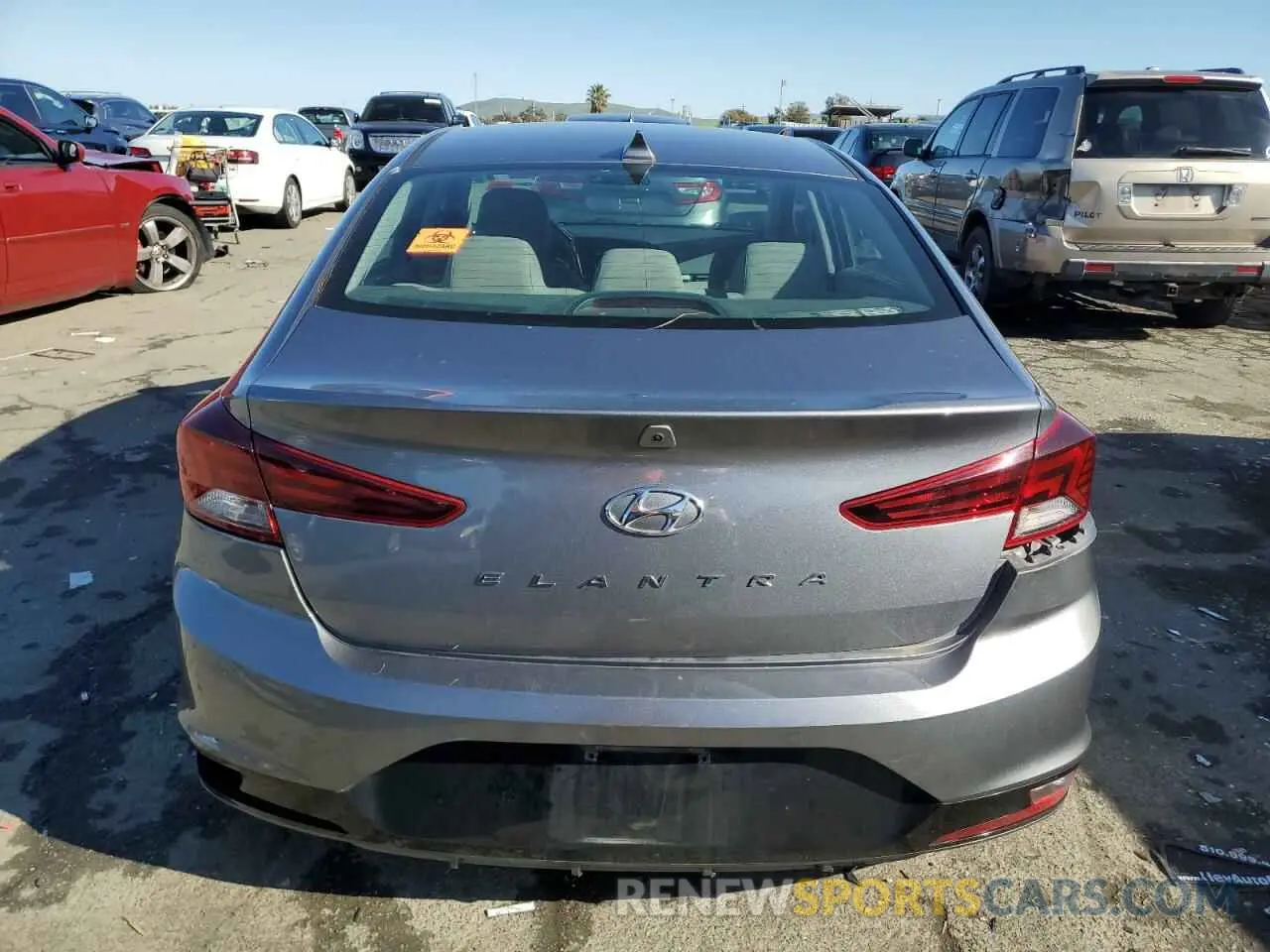 6 fotografías del automóvil dañado KMHD84LF1KU877802 HYUNDAI ELANTRA 2019
