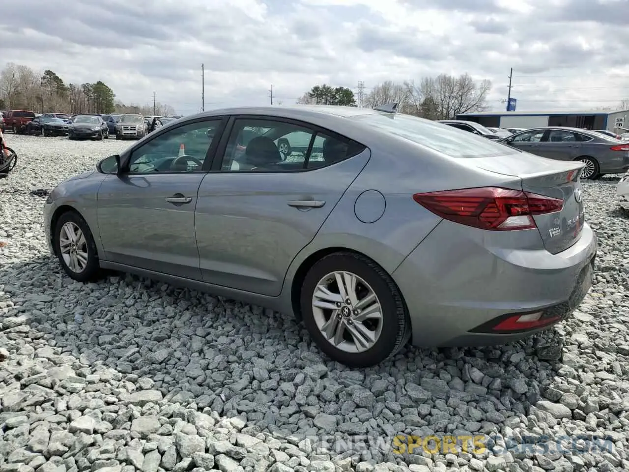 2 fotografías del automóvil dañado KMHD84LF2KU781788 HYUNDAI ELANTRA 2019