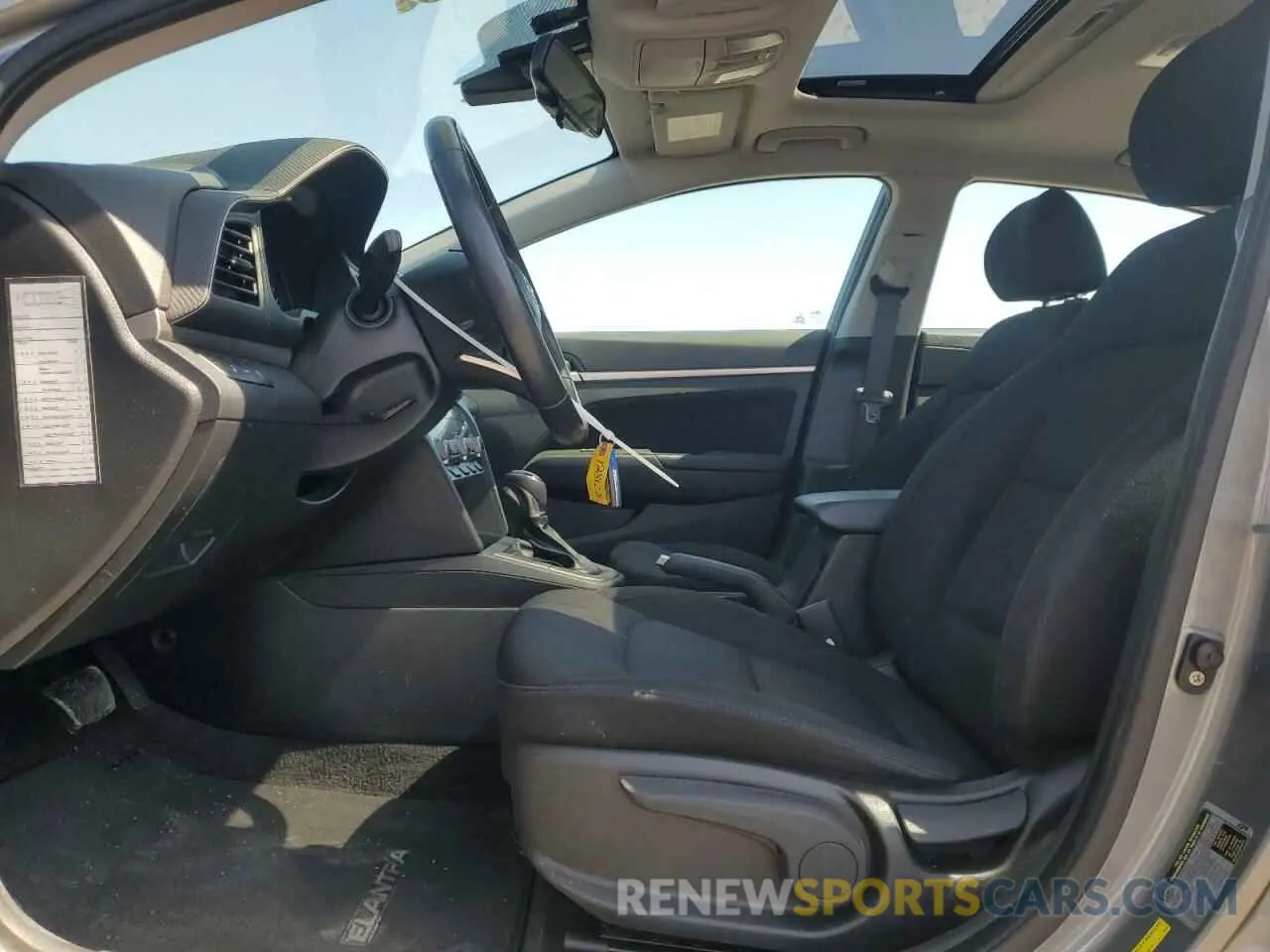 7 fotografías del automóvil dañado KMHD84LF2KU787168 HYUNDAI ELANTRA 2019