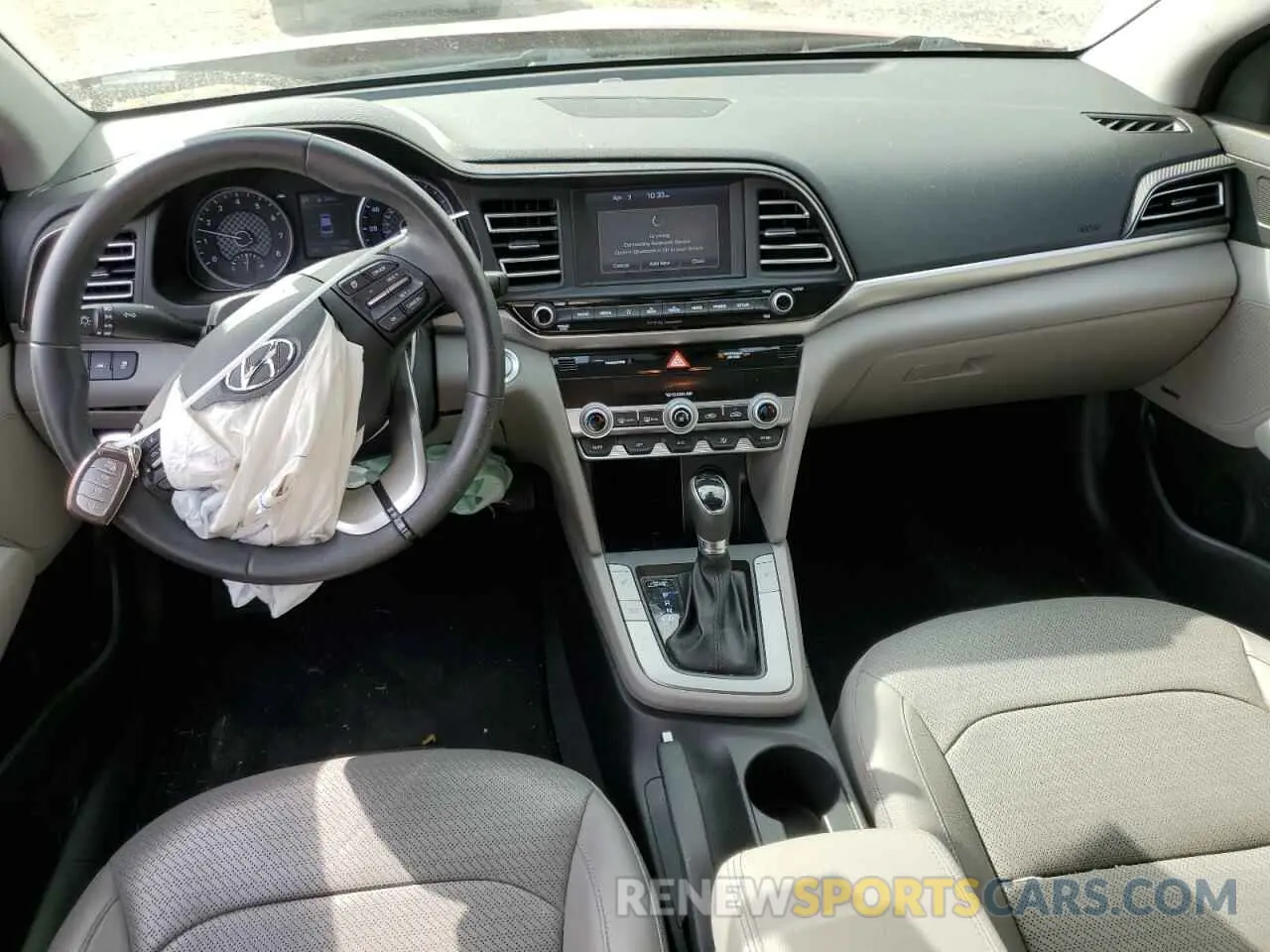 8 fotografías del automóvil dañado KMHD84LF2KU793584 HYUNDAI ELANTRA 2019