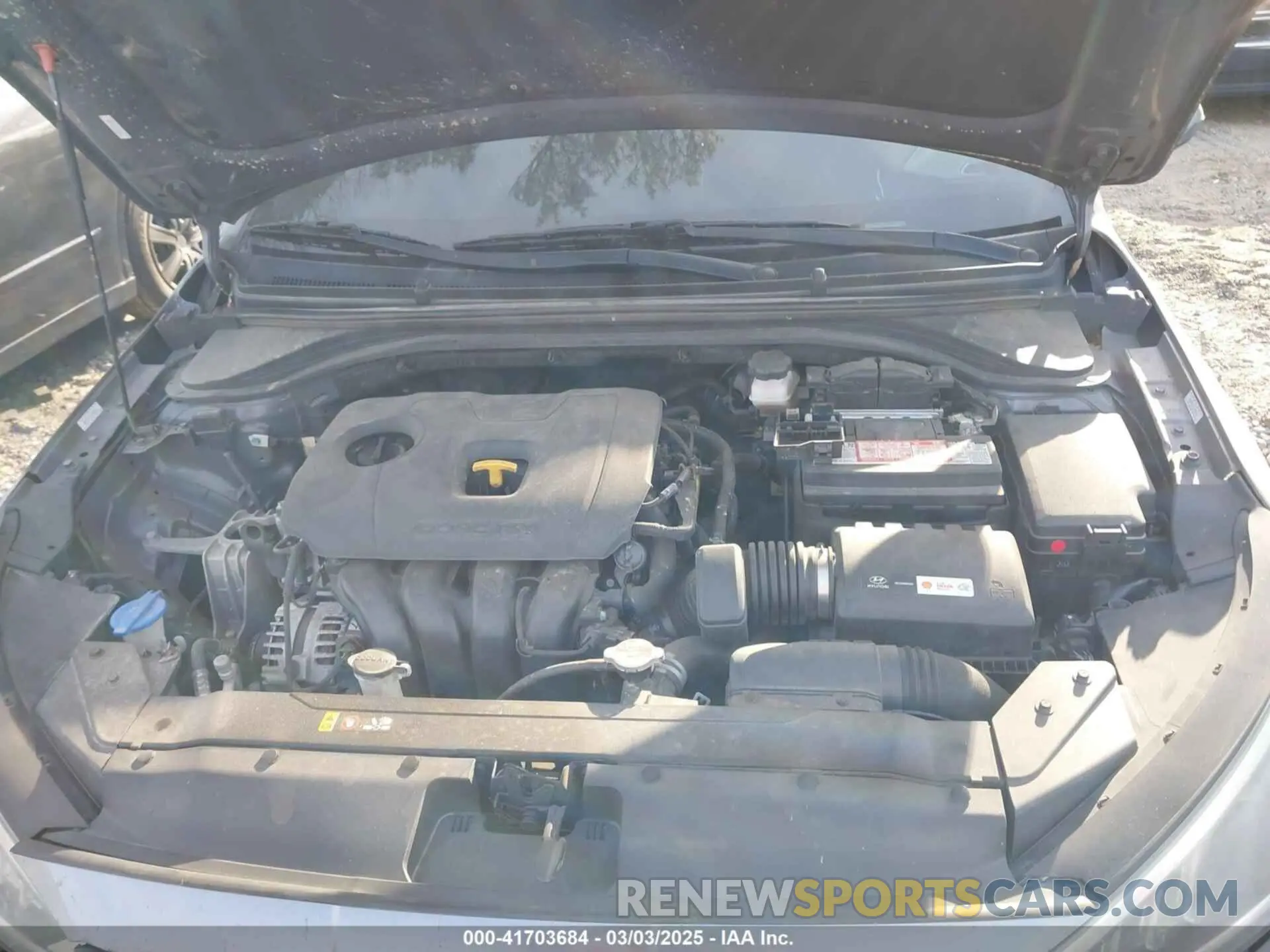 10 fotografías del automóvil dañado KMHD84LF2KU823697 HYUNDAI ELANTRA 2019