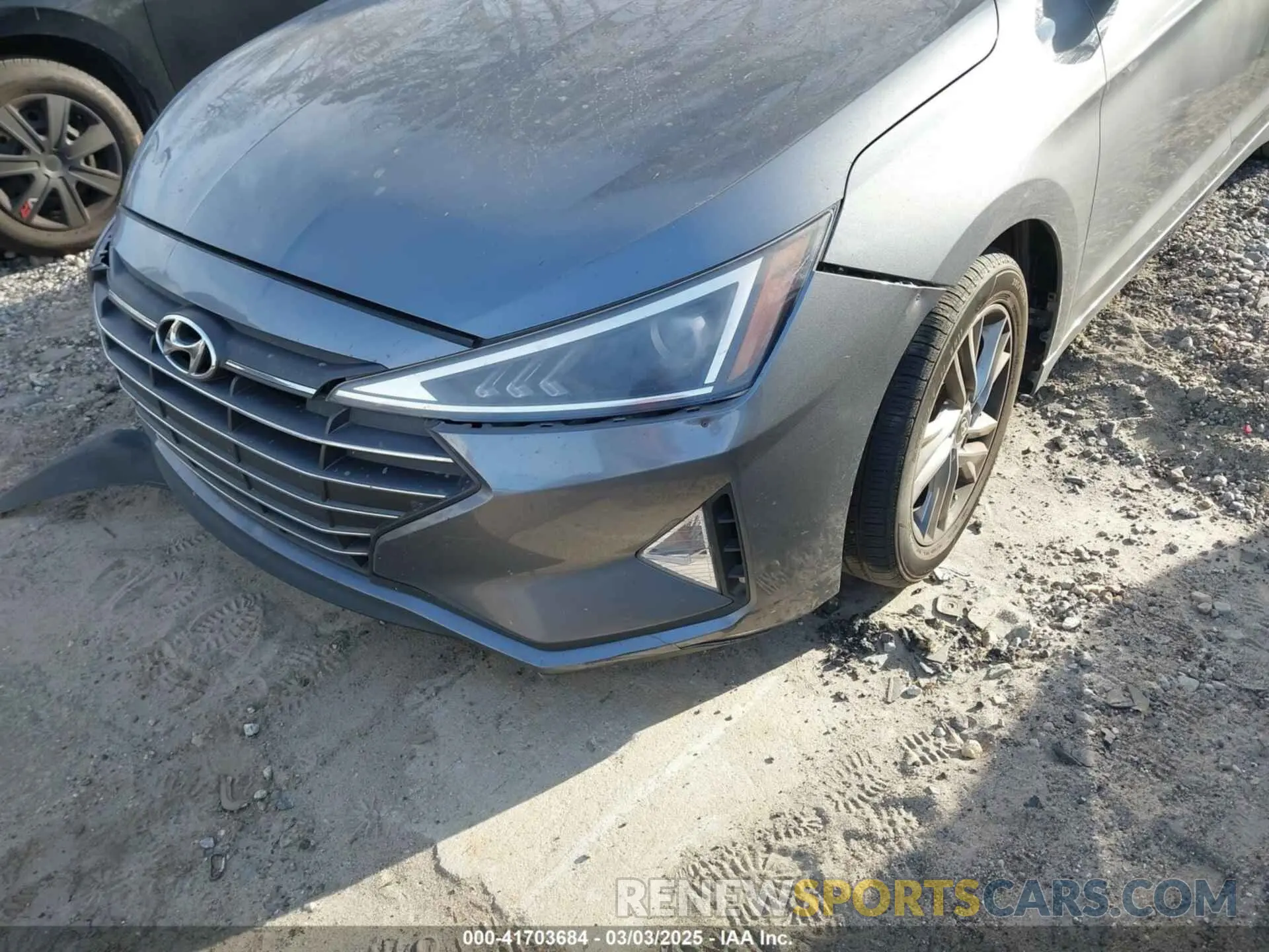 6 fotografías del automóvil dañado KMHD84LF2KU823697 HYUNDAI ELANTRA 2019