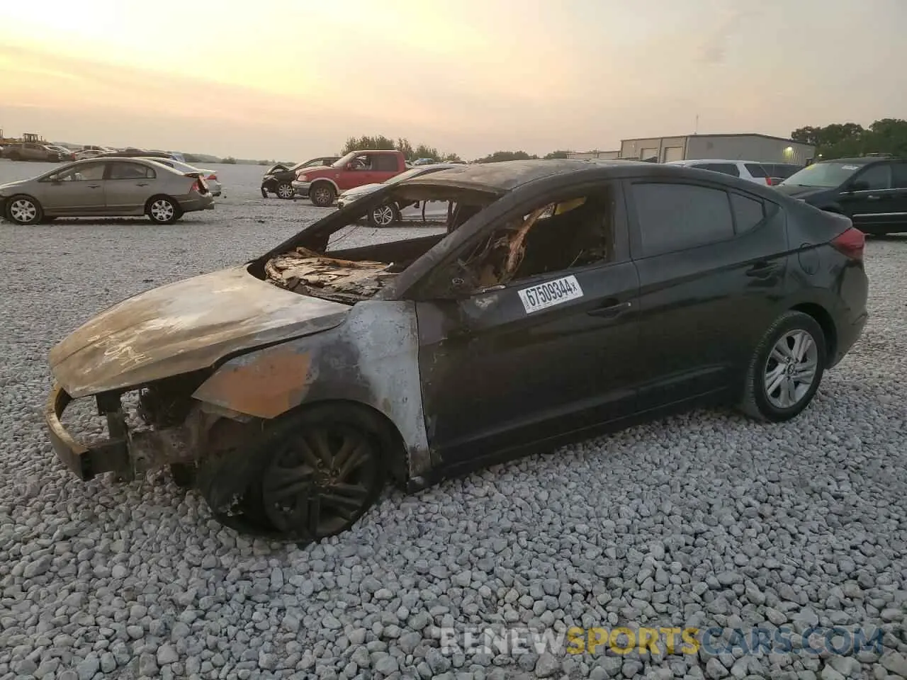 1 fotografías del automóvil dañado KMHD84LF3KU737671 HYUNDAI ELANTRA 2019