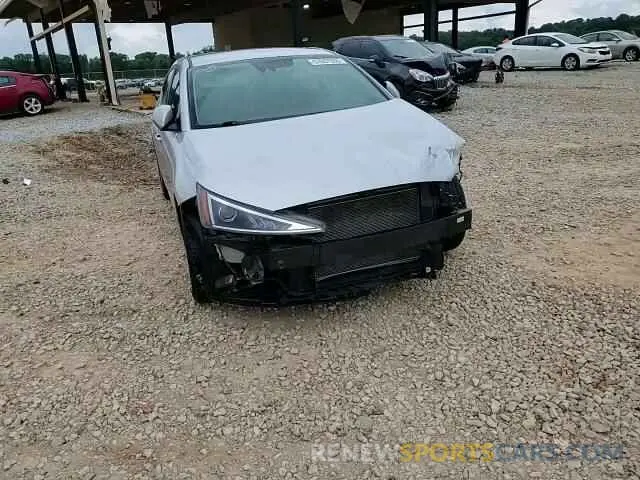 13 fotografías del automóvil dañado KMHD84LF3KU745222 HYUNDAI ELANTRA 2019