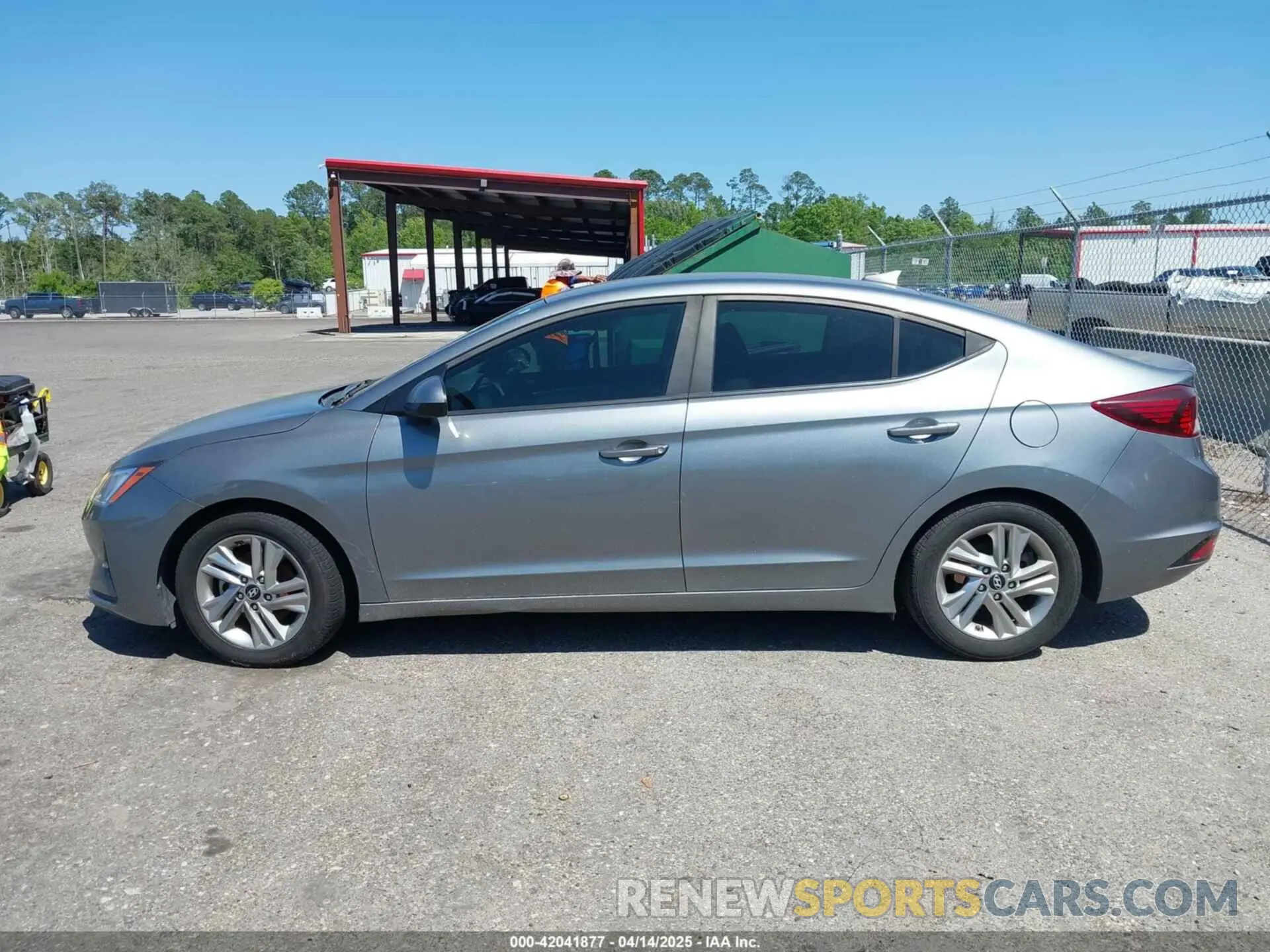 13 fotografías del automóvil dañado KMHD84LF3KU768726 HYUNDAI ELANTRA 2019