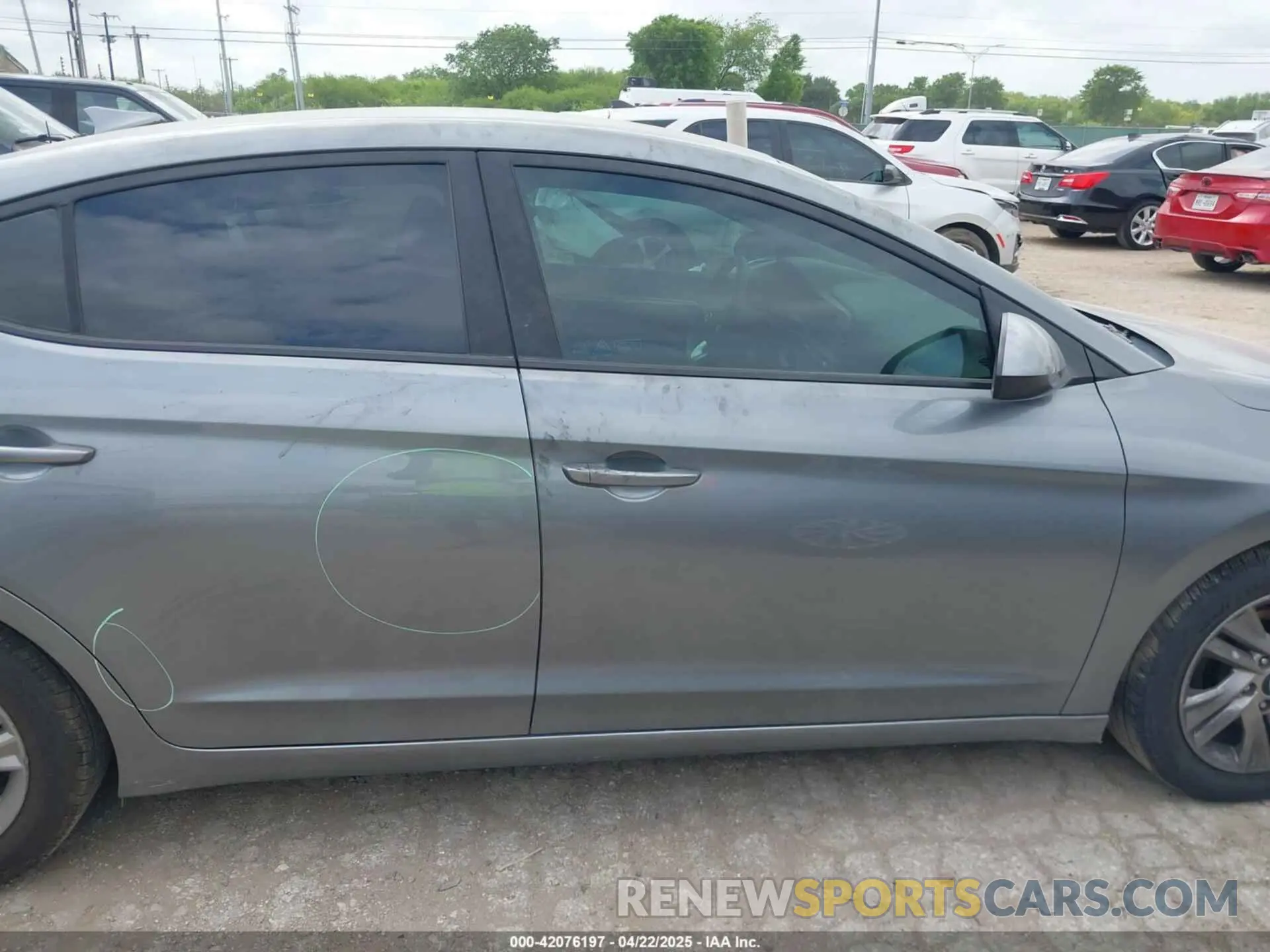13 fotografías del automóvil dañado KMHD84LF3KU772775 HYUNDAI ELANTRA 2019
