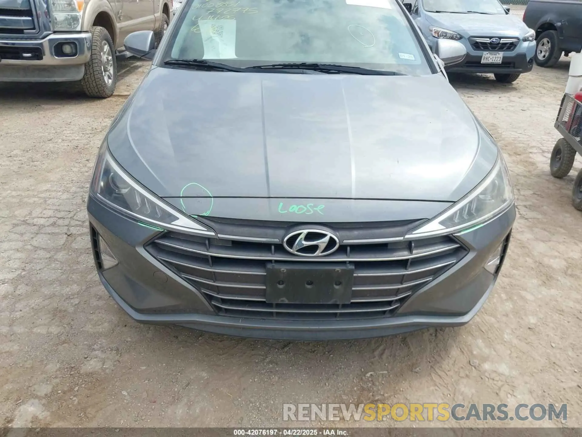 17 fotografías del automóvil dañado KMHD84LF3KU772775 HYUNDAI ELANTRA 2019