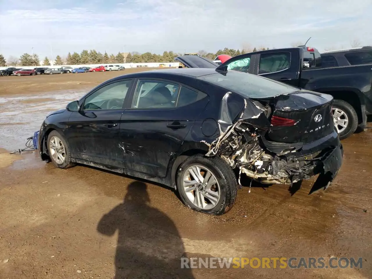 2 fotografías del automóvil dañado KMHD84LF3KU781993 HYUNDAI ELANTRA 2019