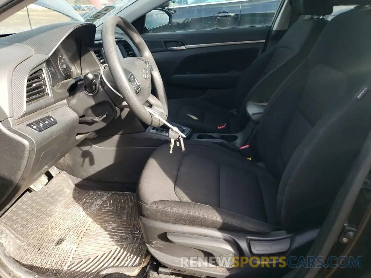 7 fotografías del automóvil dañado KMHD84LF3KU781993 HYUNDAI ELANTRA 2019