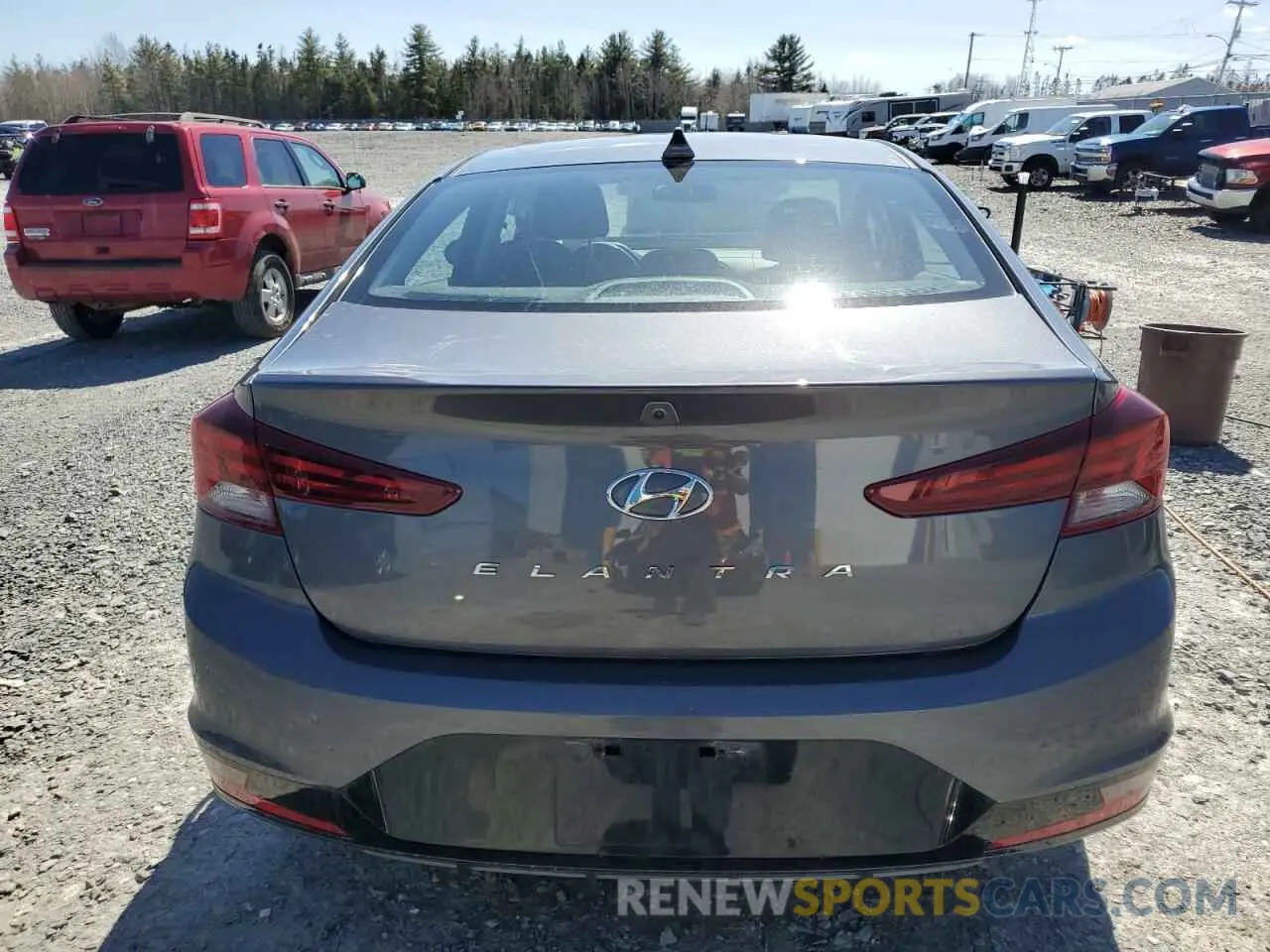 6 fotografías del automóvil dañado KMHD84LF3KU873573 HYUNDAI ELANTRA 2019