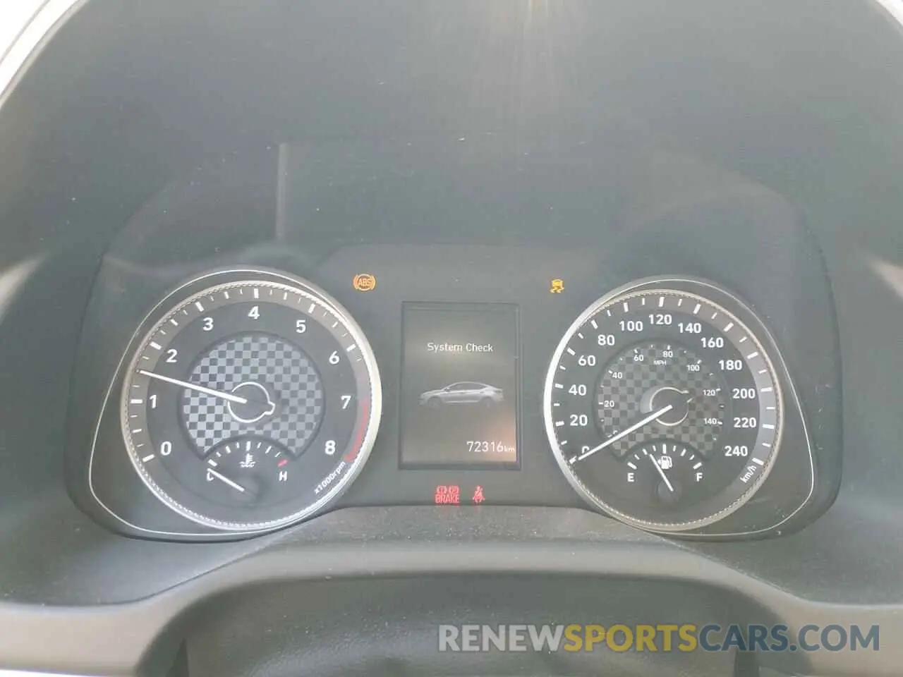 9 fotografías del automóvil dañado KMHD84LF3KU873573 HYUNDAI ELANTRA 2019
